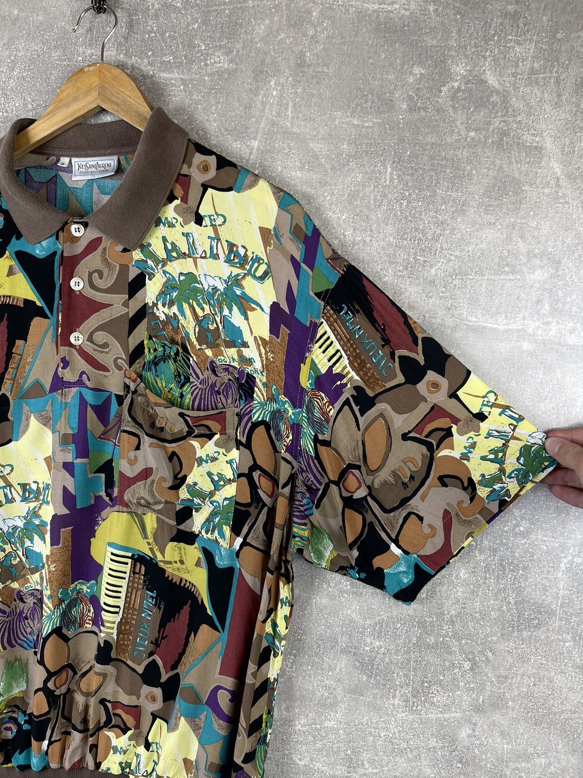 Yves Saint Laurent Vintage Yves Saint Laurent Tricots Abstract Polo Grap Shirt Size US XL / EU 56 / 4 - 5 Thumbnail