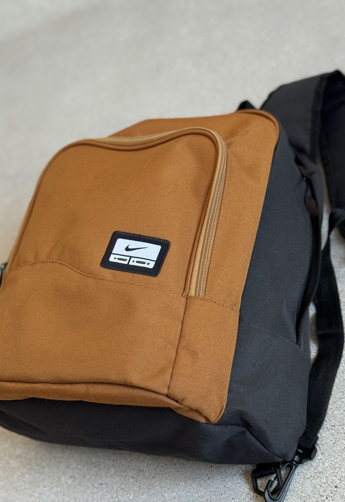 Nike 90s Nike Vintage Backpack Sling Bag Gorpcore Mini Swoosh Size ONE SIZE - 9 Thumbnail