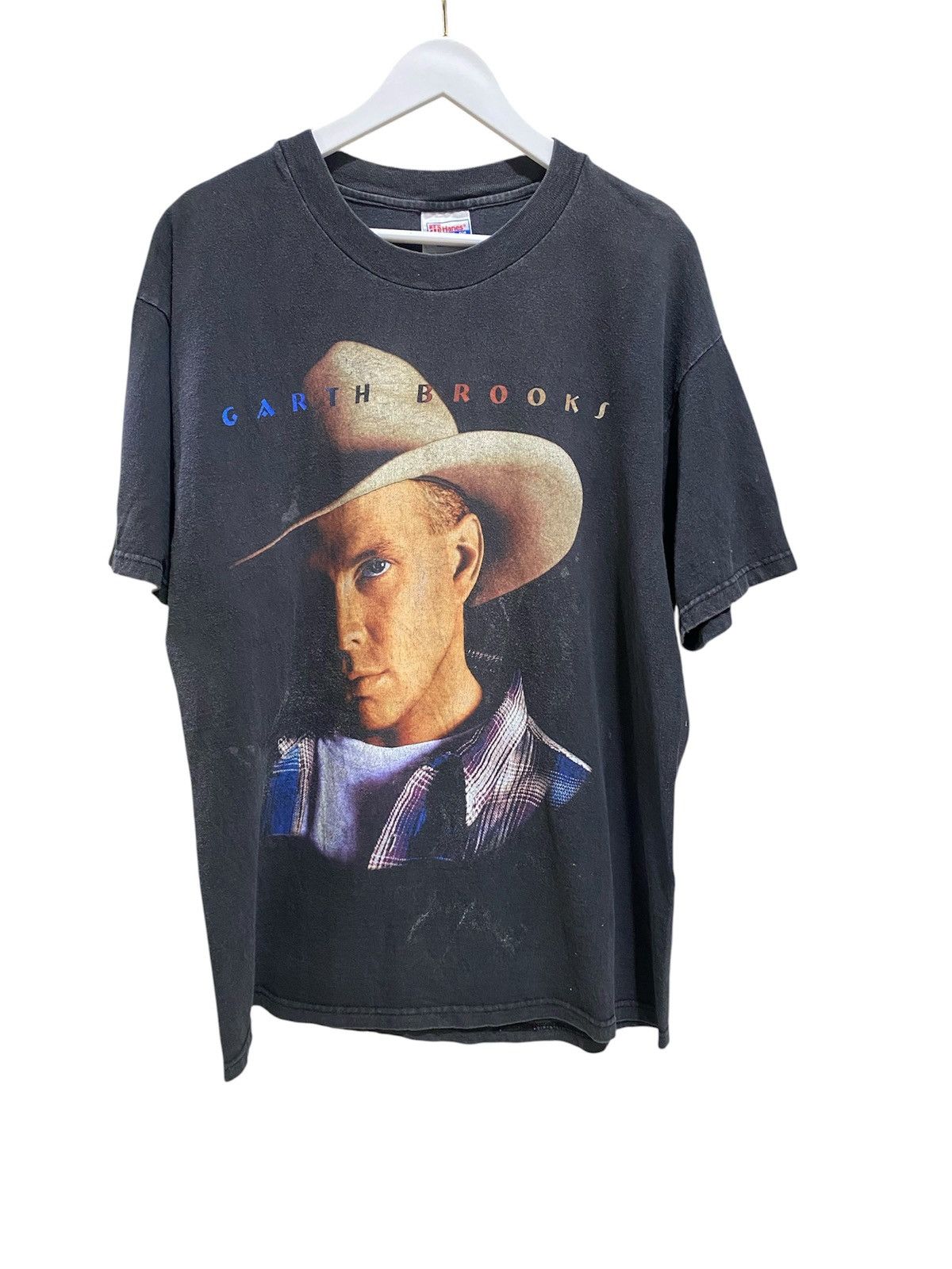 Vintage Vintage 1998 Black Garth Brooks Fresh Horses Tour t-shirt. Size US L / EU 52-54 / 3 - 1 Thumbnail