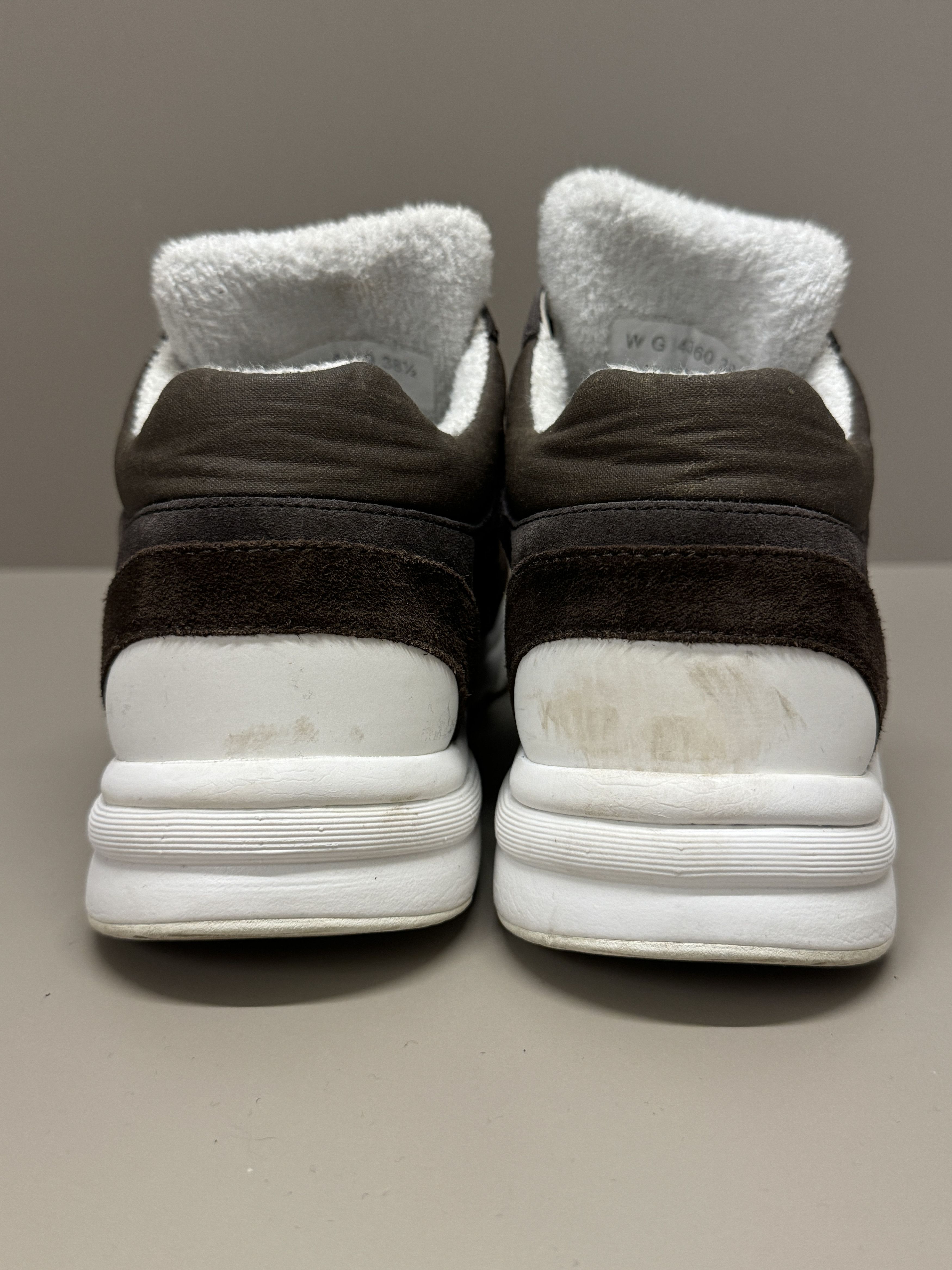 Chanel Chanel suede sneakers brown and white Size US 8 / IT 38 - 4 Thumbnail