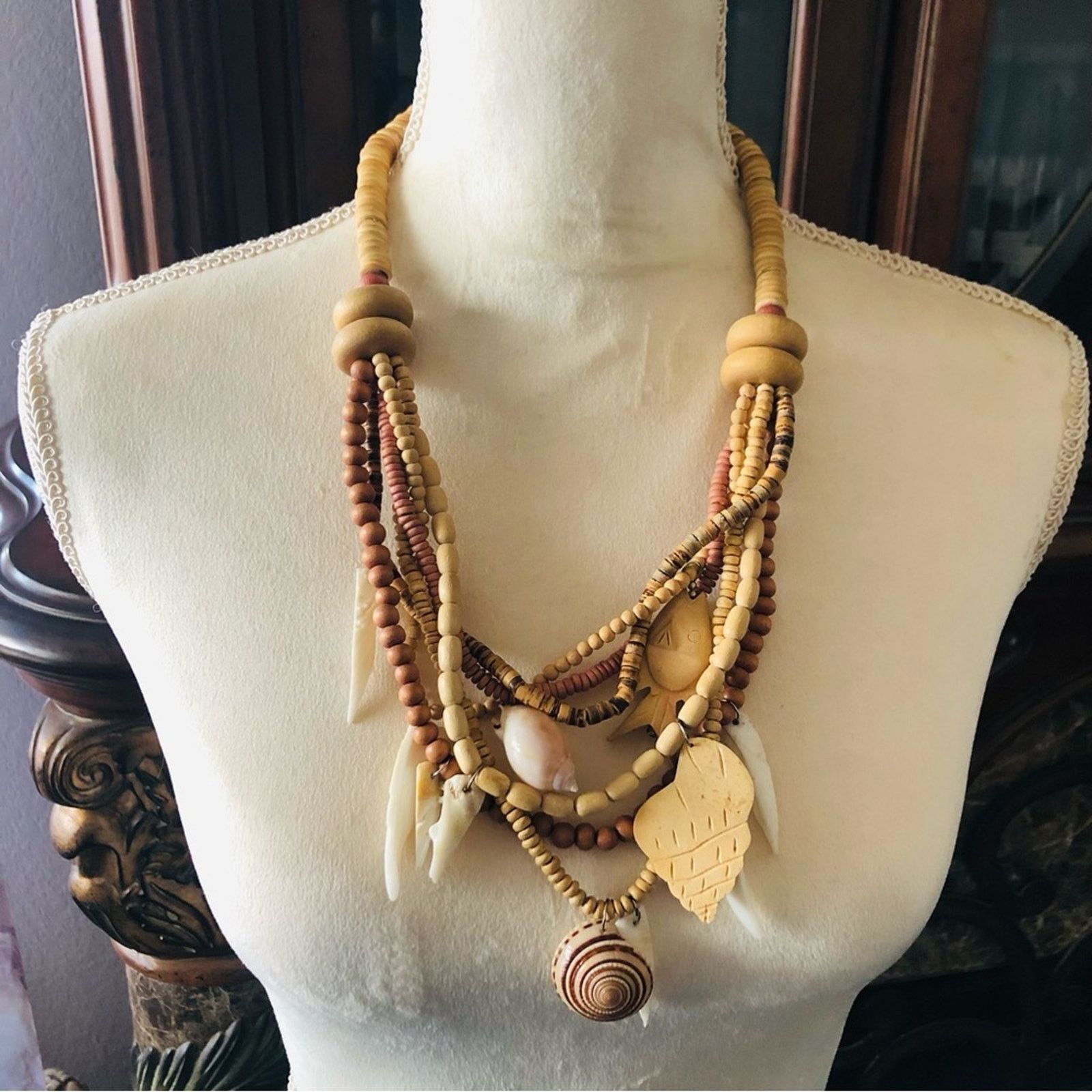Vintage Vintage handmade boho wood and shell necklace Size ONE SIZE - 2 Thumbnail