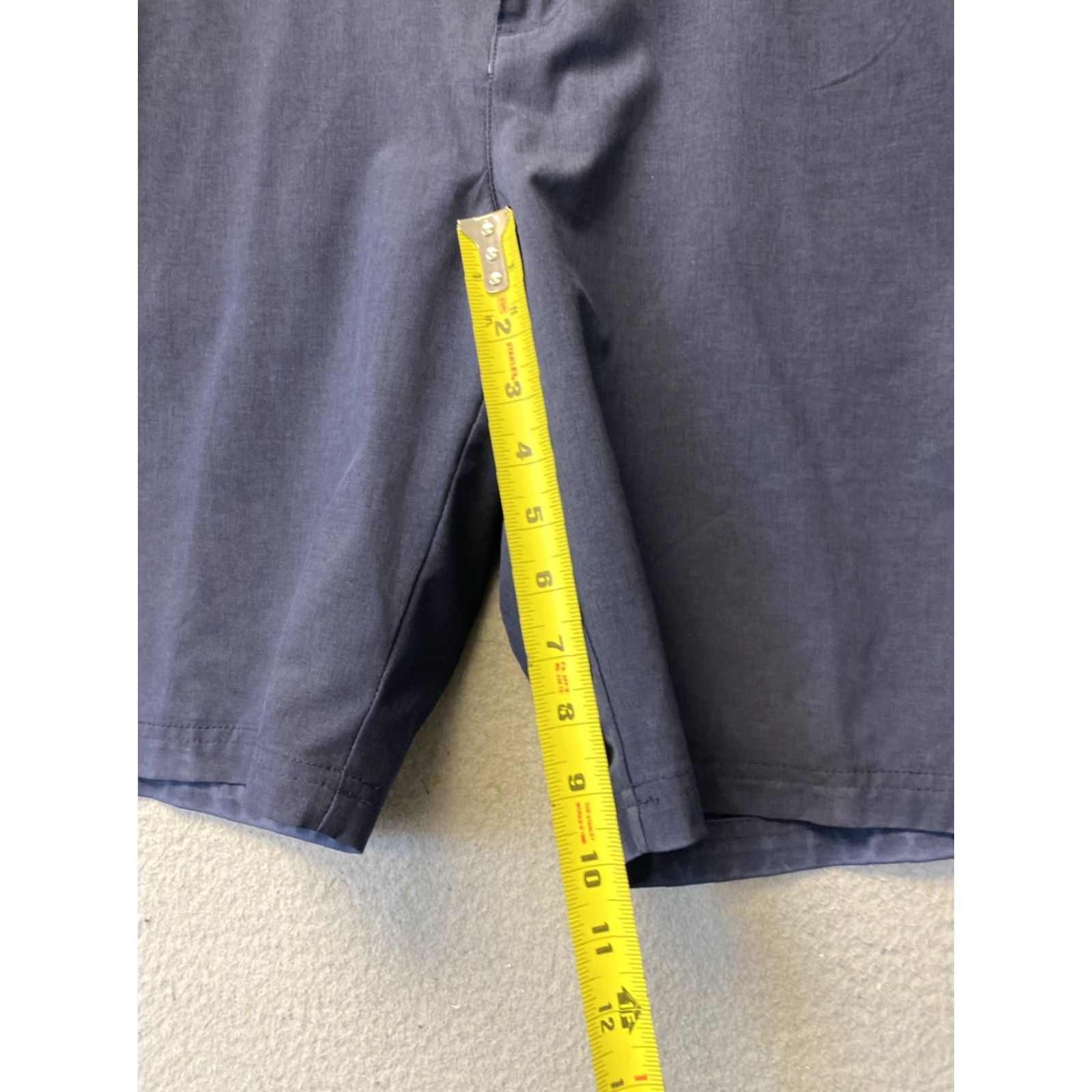 Izod Izod Golf Shorts Mens Sz 34 Navy Blue Zip Pockets Flat Front Performance/143-30 Size US 34 / EU 50 - 4 Thumbnail