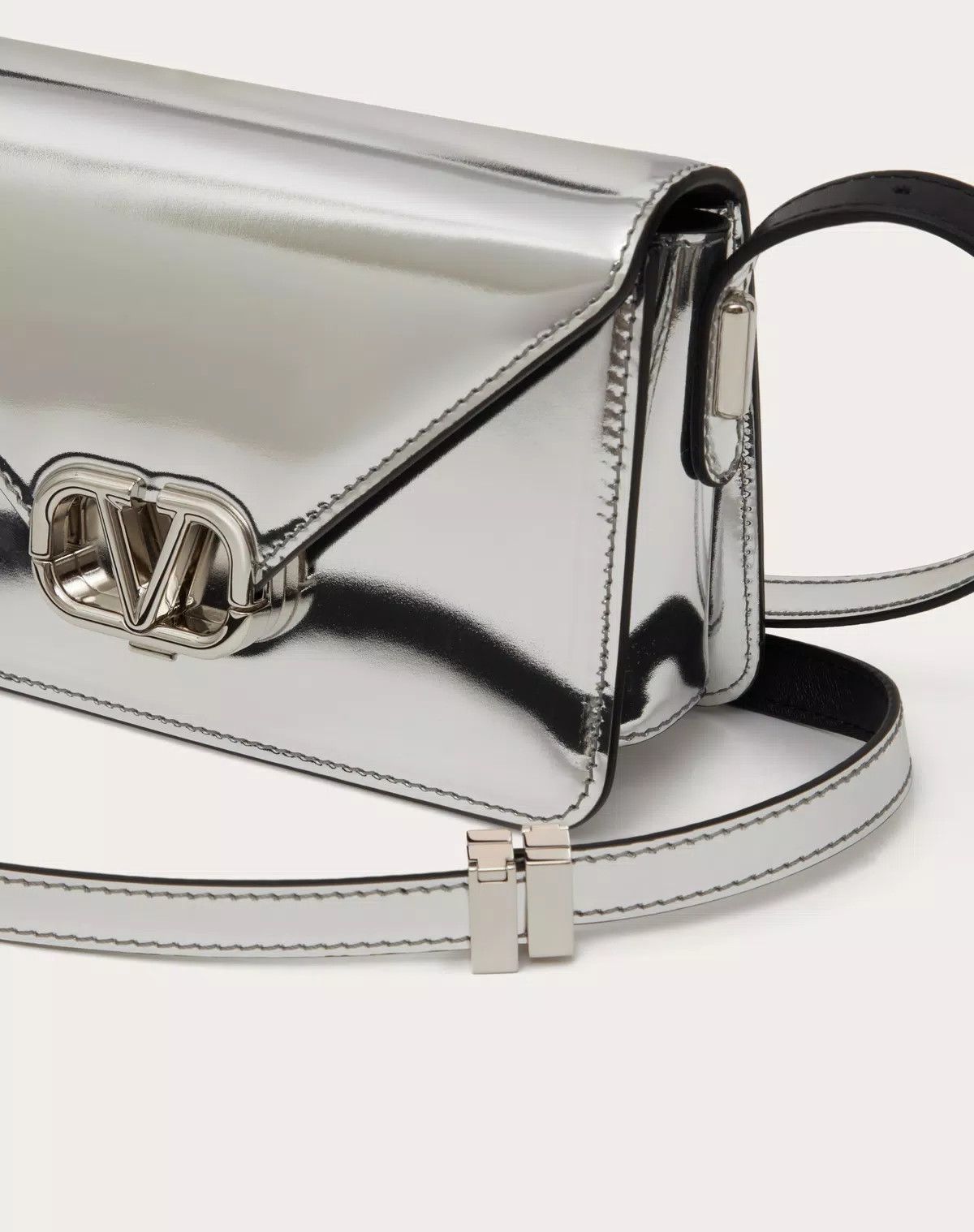 Valentino oc11z0725 Size:OS/ Mirror-Effect Calfskin Bag in Silver Size ONE SIZE - 7 Thumbnail