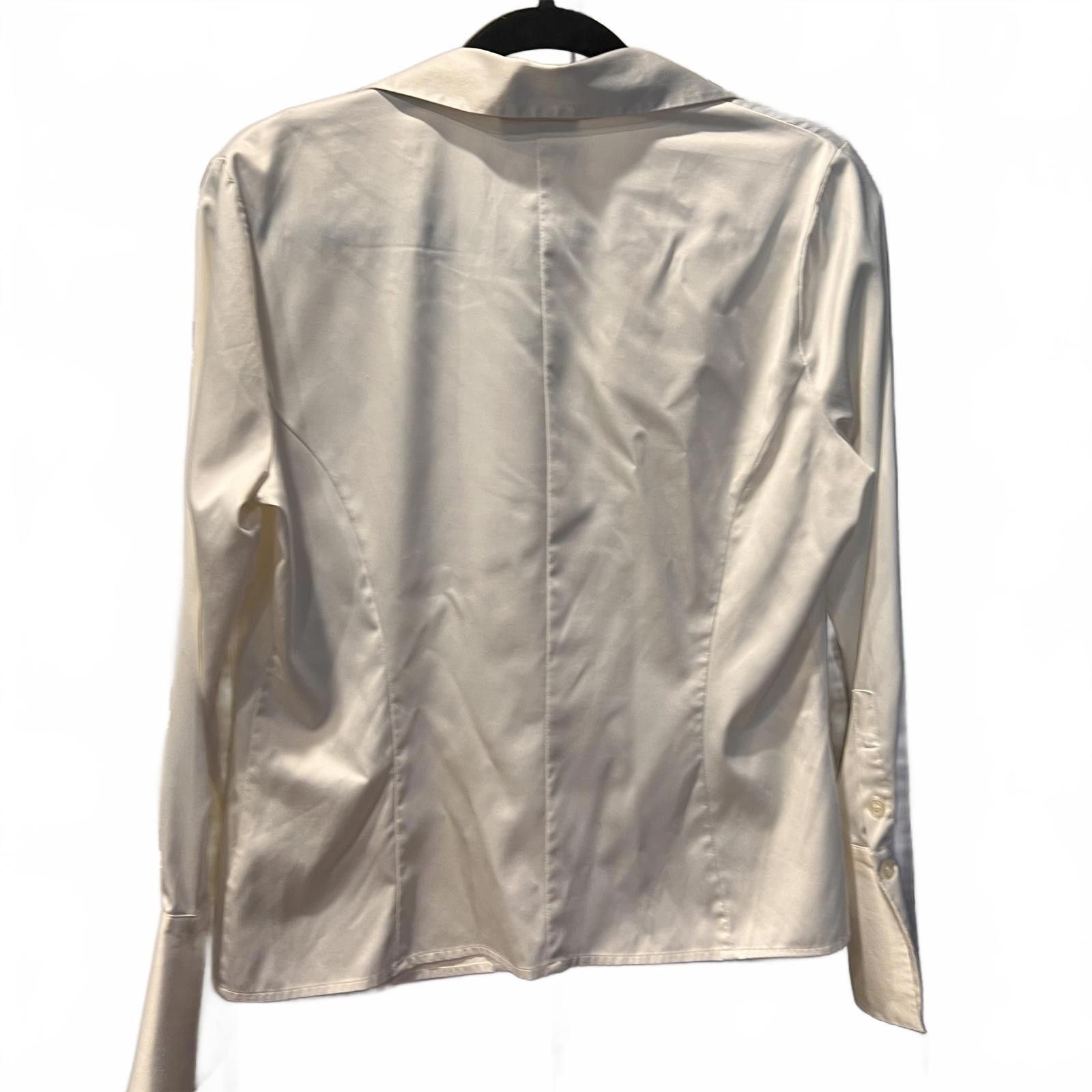 Worthington Worthington Petite Stretch White Button-Up Blouse Size 10P Size L / US 10 / IT 46 - 2 Thumbnail
