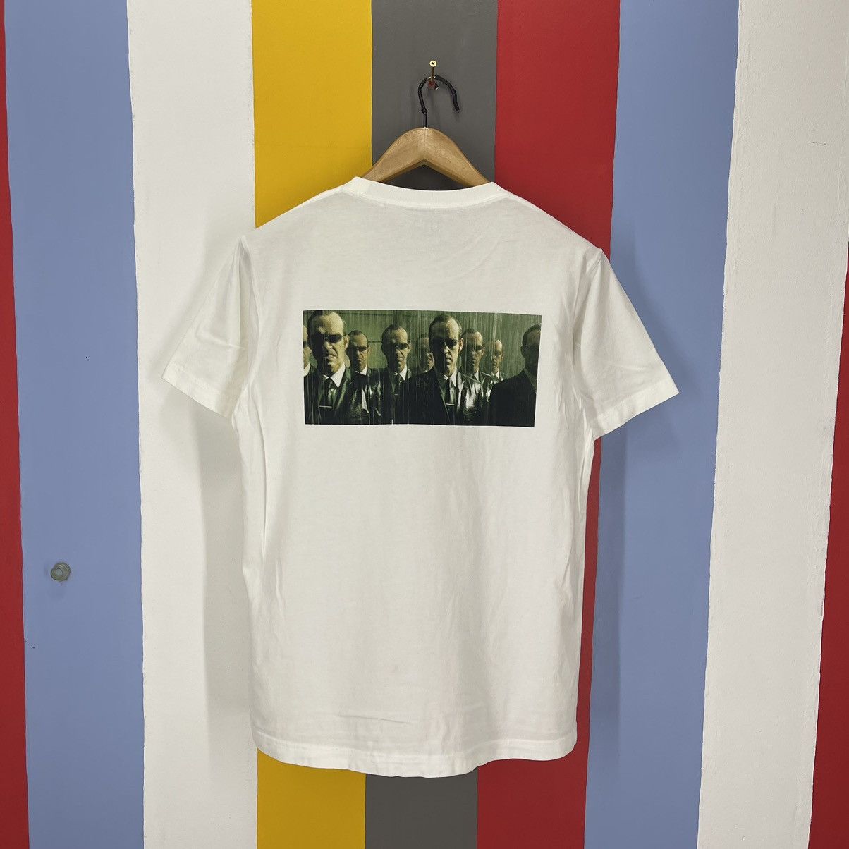 Uniqlo AGENT SMITH x UNIQLO Crew Neck T Shirt #1745/07 Size US M / EU 48-50 / 2 - 1 Thumbnail