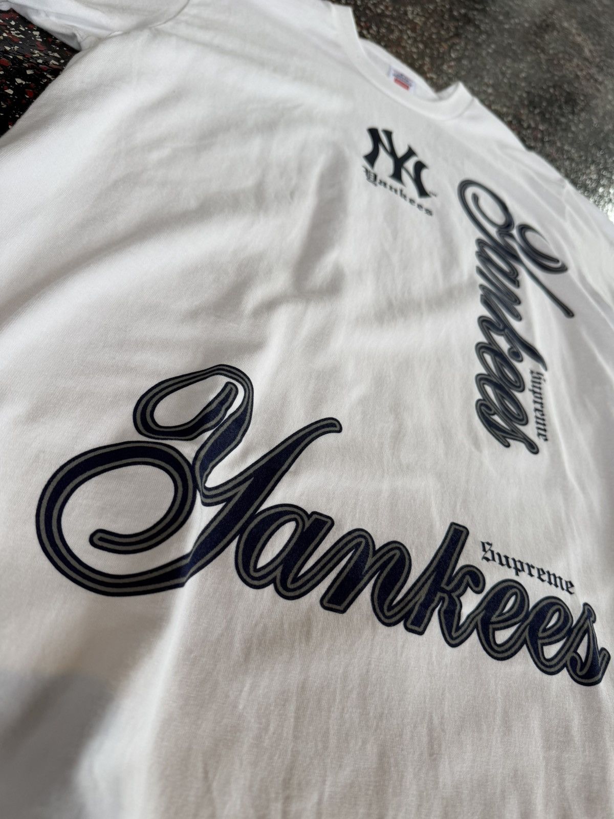 MLB × Supreme Supreme x MLB NY Yankee Tee Size US M / EU 48-50 / 2 - 4 Thumbnail