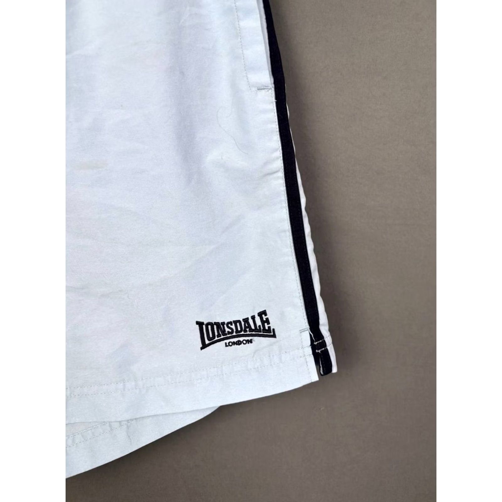 Lonsdale Lonsdale Shorts Size L Blue Size US 33 - 7 Thumbnail