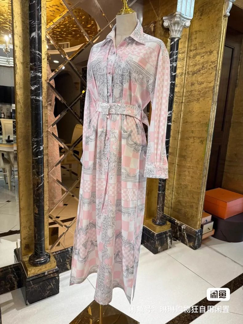 Versace Versace Cloak, trench coat, coat, dress Size M / US 6-8 / IT 42-44 - 6 Thumbnail