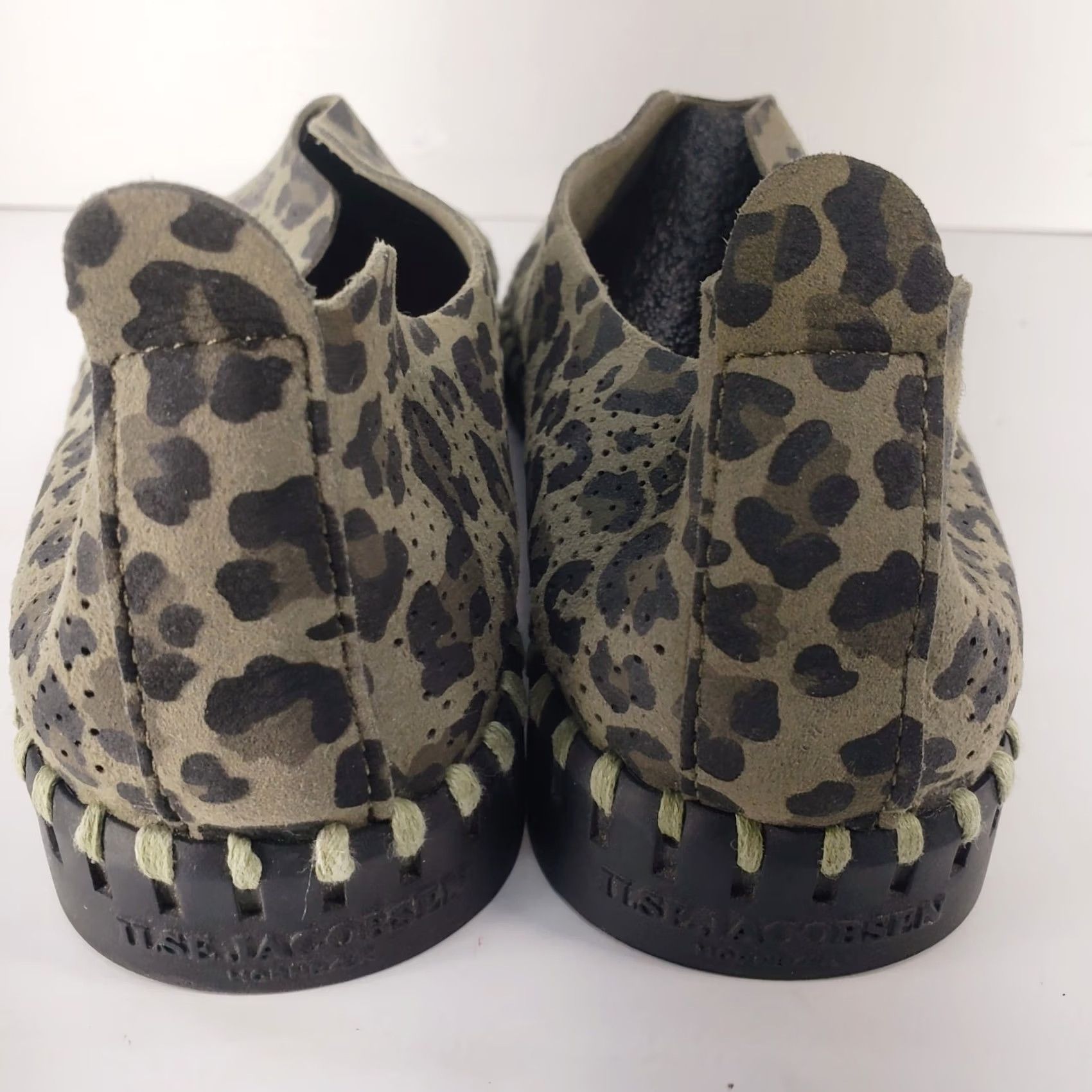 Ilse Jacobsen Updated Title: Ilse Jacobsen Tulip Leopard Print Low Slip-On Flats - 6.5 Size - Green Camo 37 Size US 7 / IT 37 - 6 Thumbnail