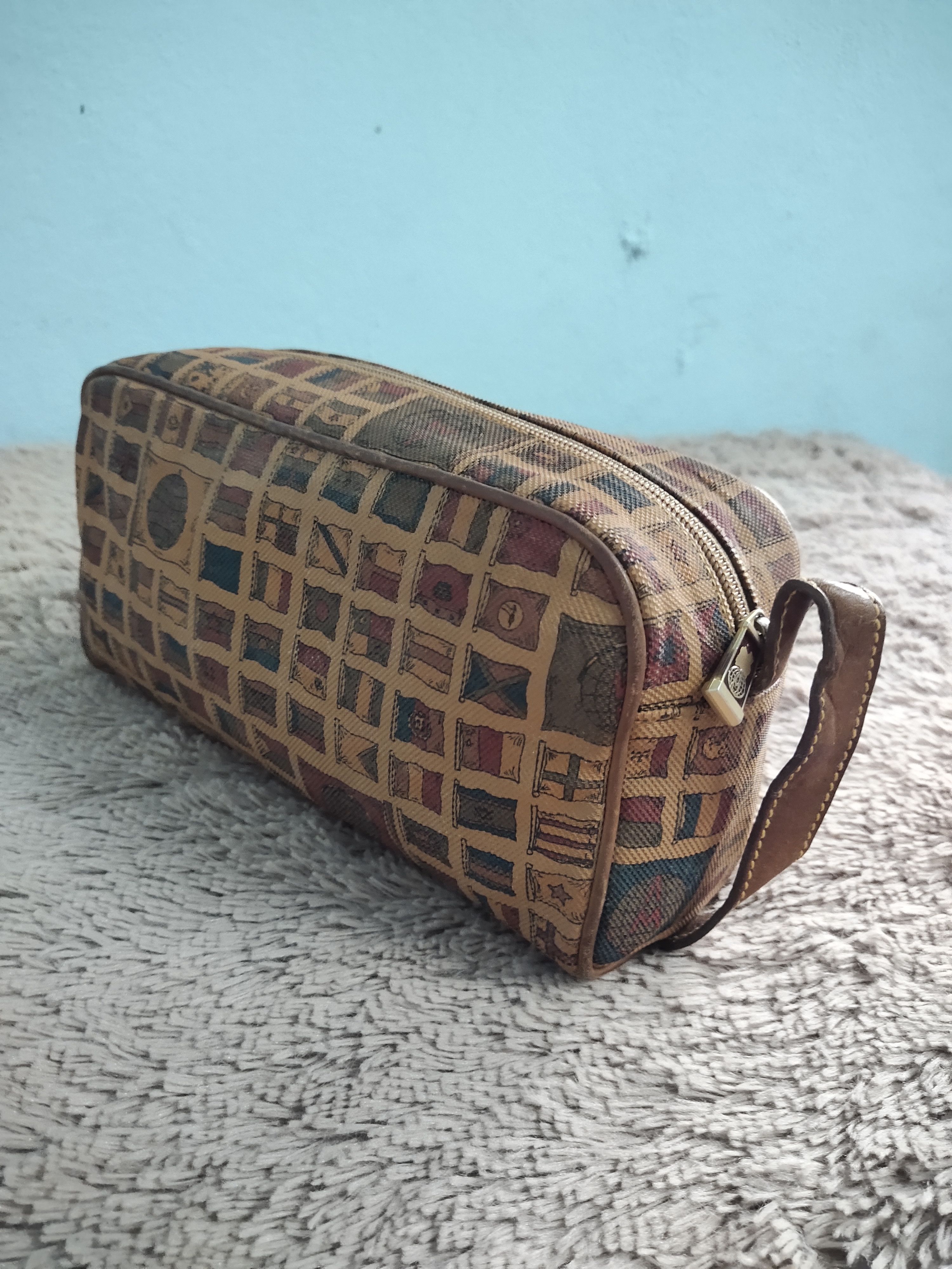 Alviero Martini × Vintage Authentic Alviero Martini clutch bag Size ONE SIZE - 4 Thumbnail