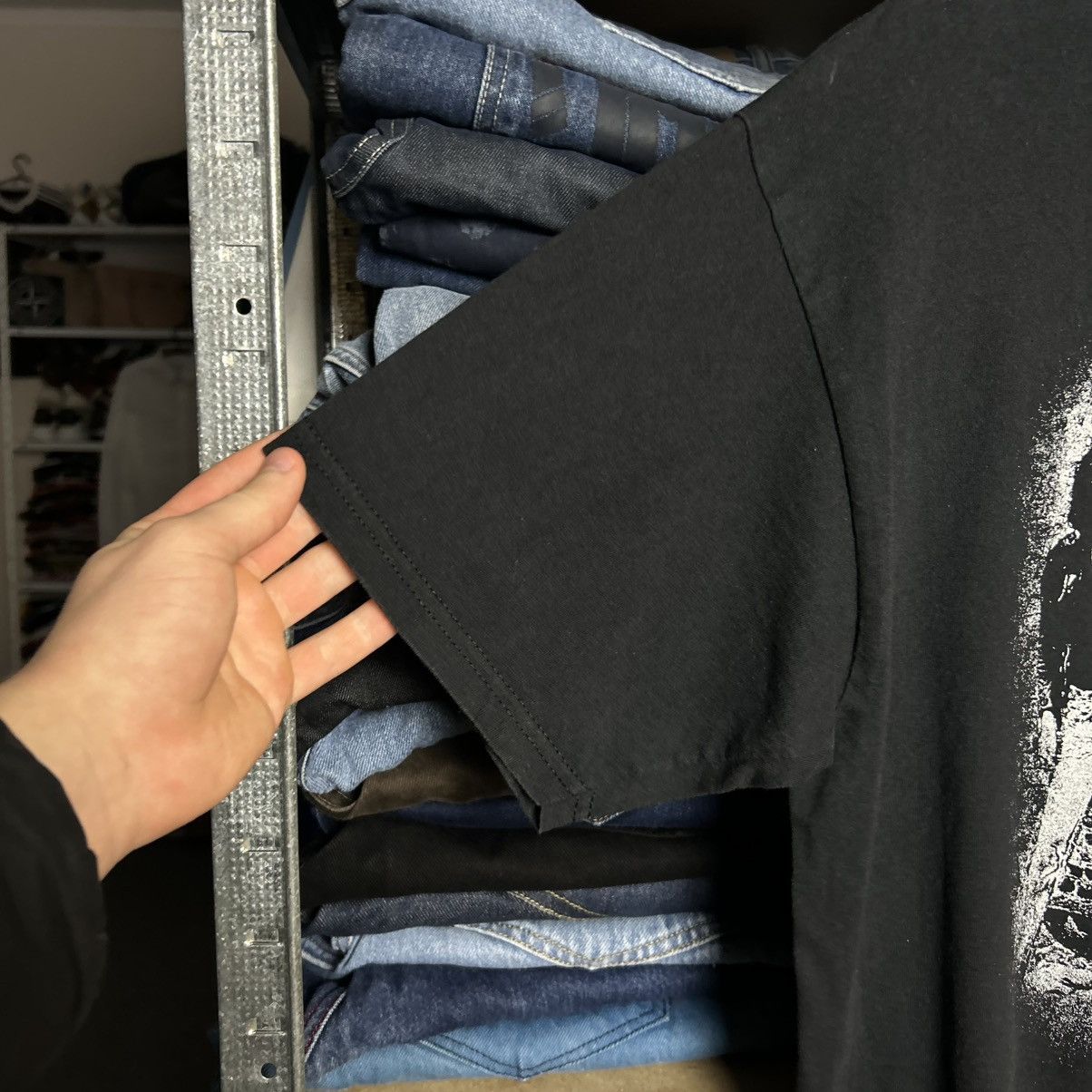 Band Tees Vintage The Beatles Big Logo Rock Band tee size L Size US L / EU 52-54 / 3 - 5 Thumbnail