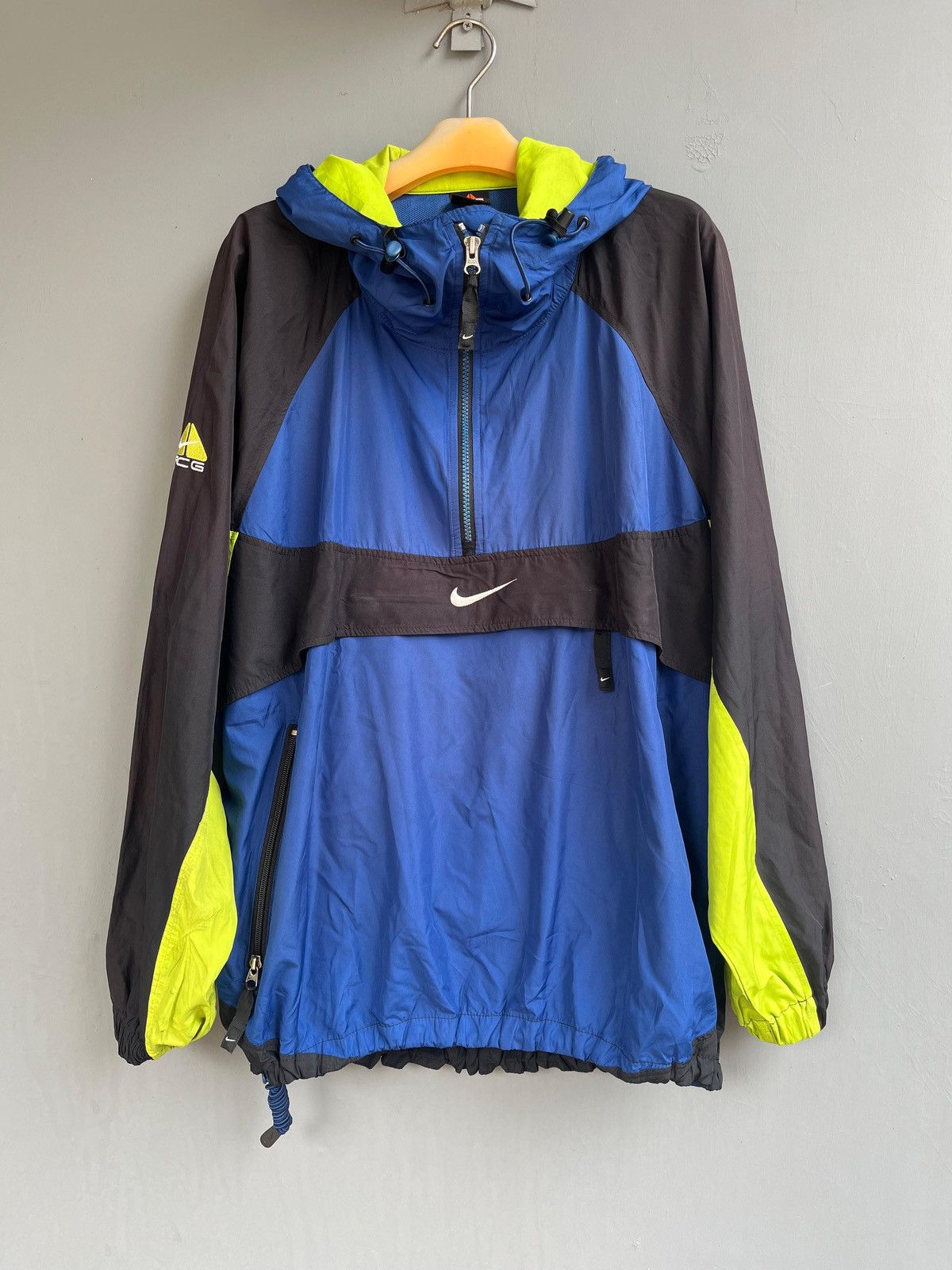 Nike ACG Nike Acg Vintage Rare Storm Fit Yellow Jacket Size L 