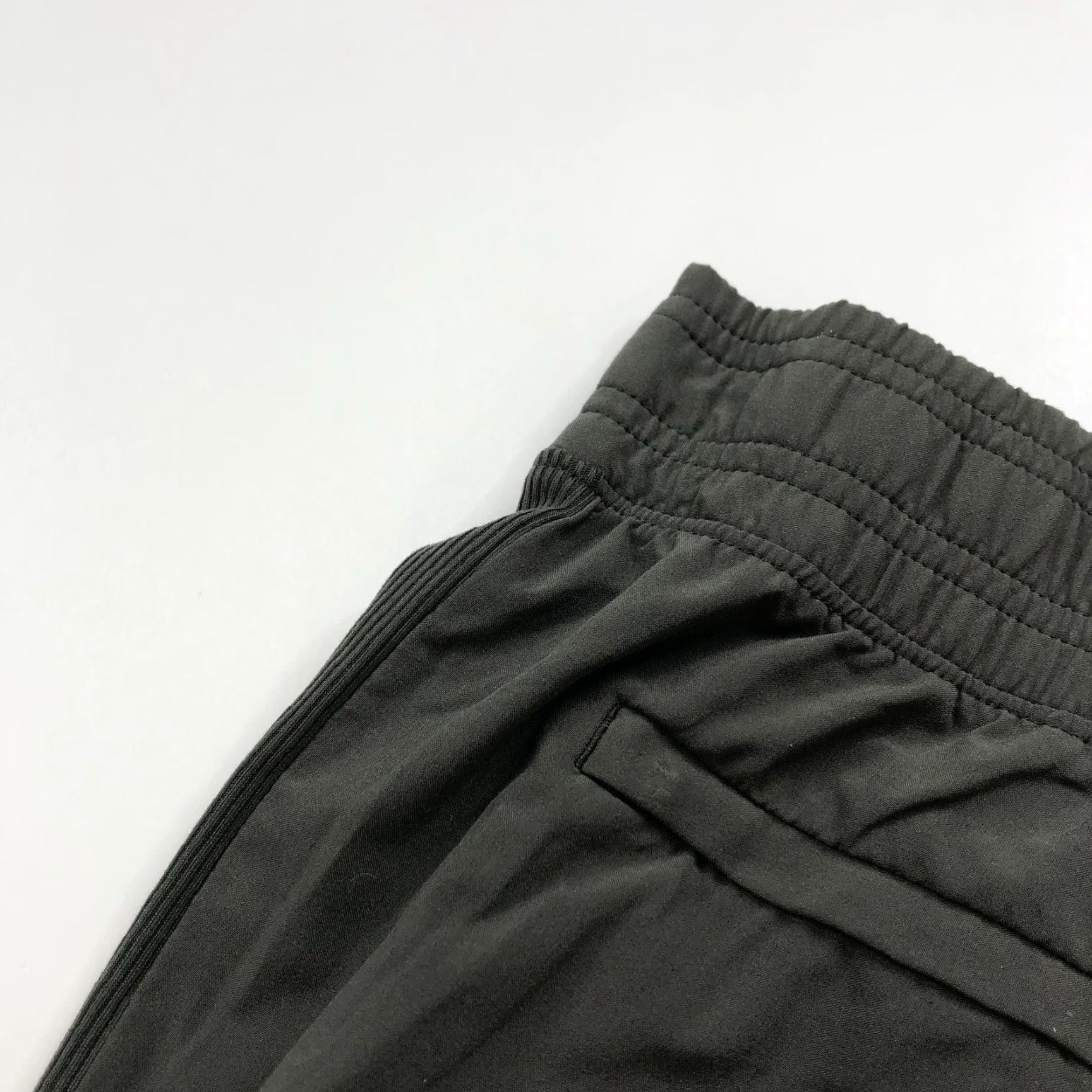 Athleta Athleta Brooklyn Jogger 4 (Fit 28W 27L) Tapered Green 530631 PLS READ Size 28" / US 6 / IT 42 - 4 Thumbnail