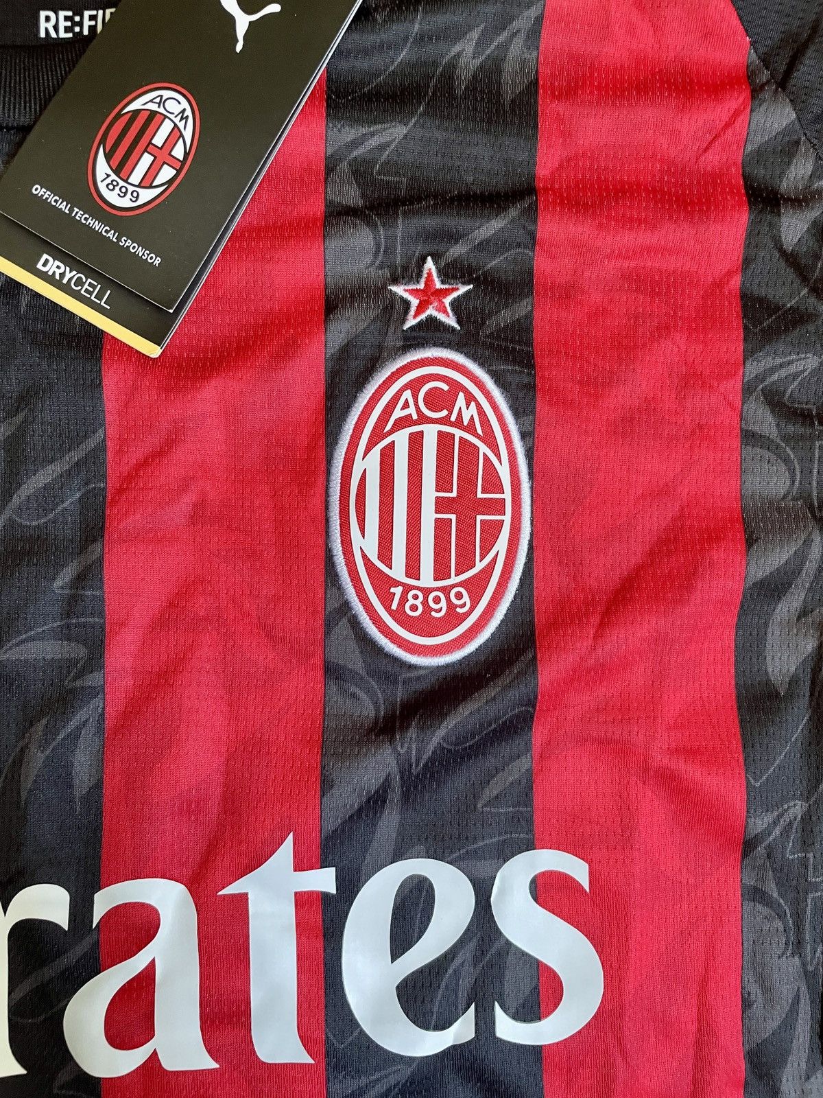 Vintage AC Milan Kit 25/26 Home Size US M / EU 48-50 / 2 - 2 Thumbnail