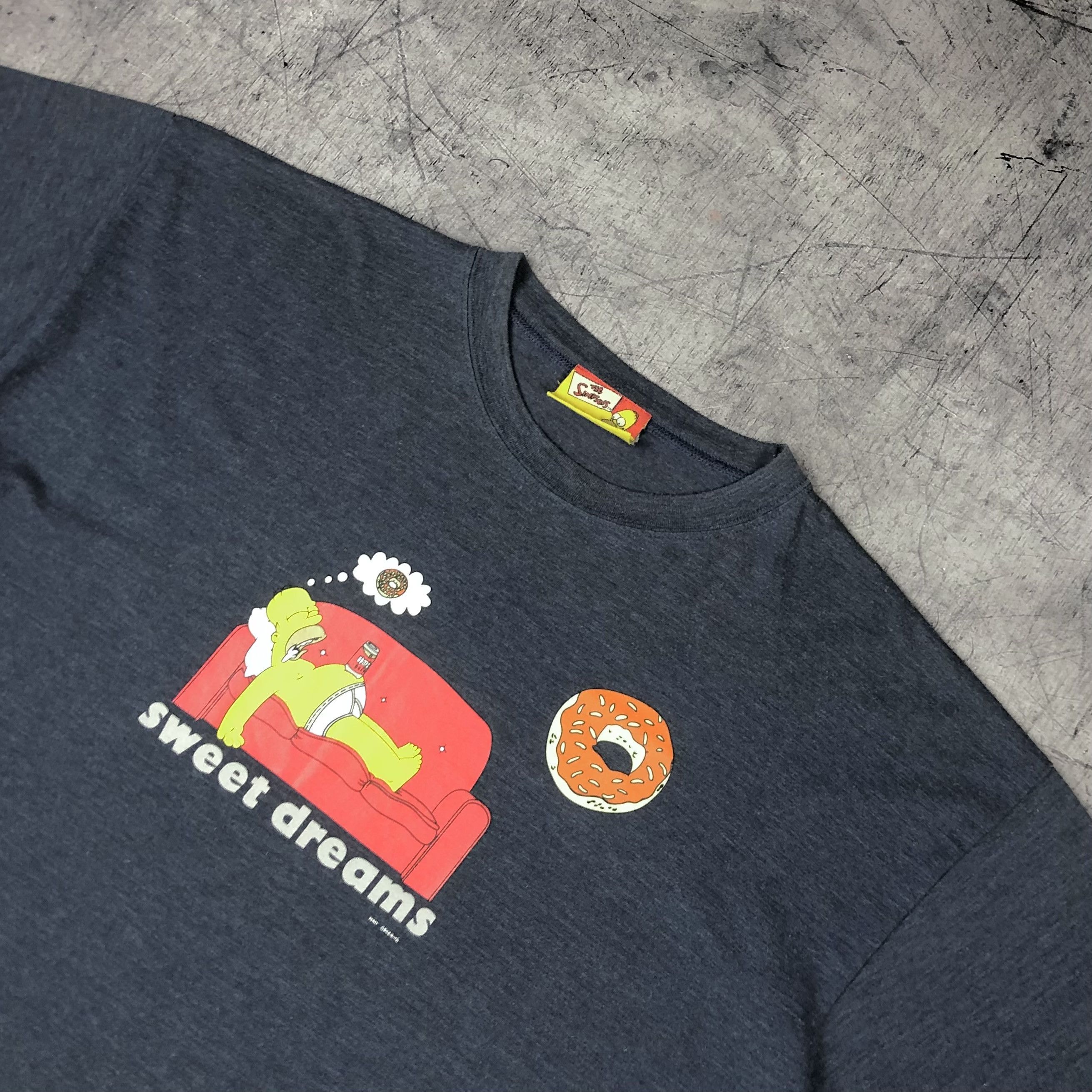 The Simpsons The Simpsons 2002 Sweet Dreams Duff Beer Donuts Tee Size US L / EU 52-54 / 3 - 3 Thumbnail