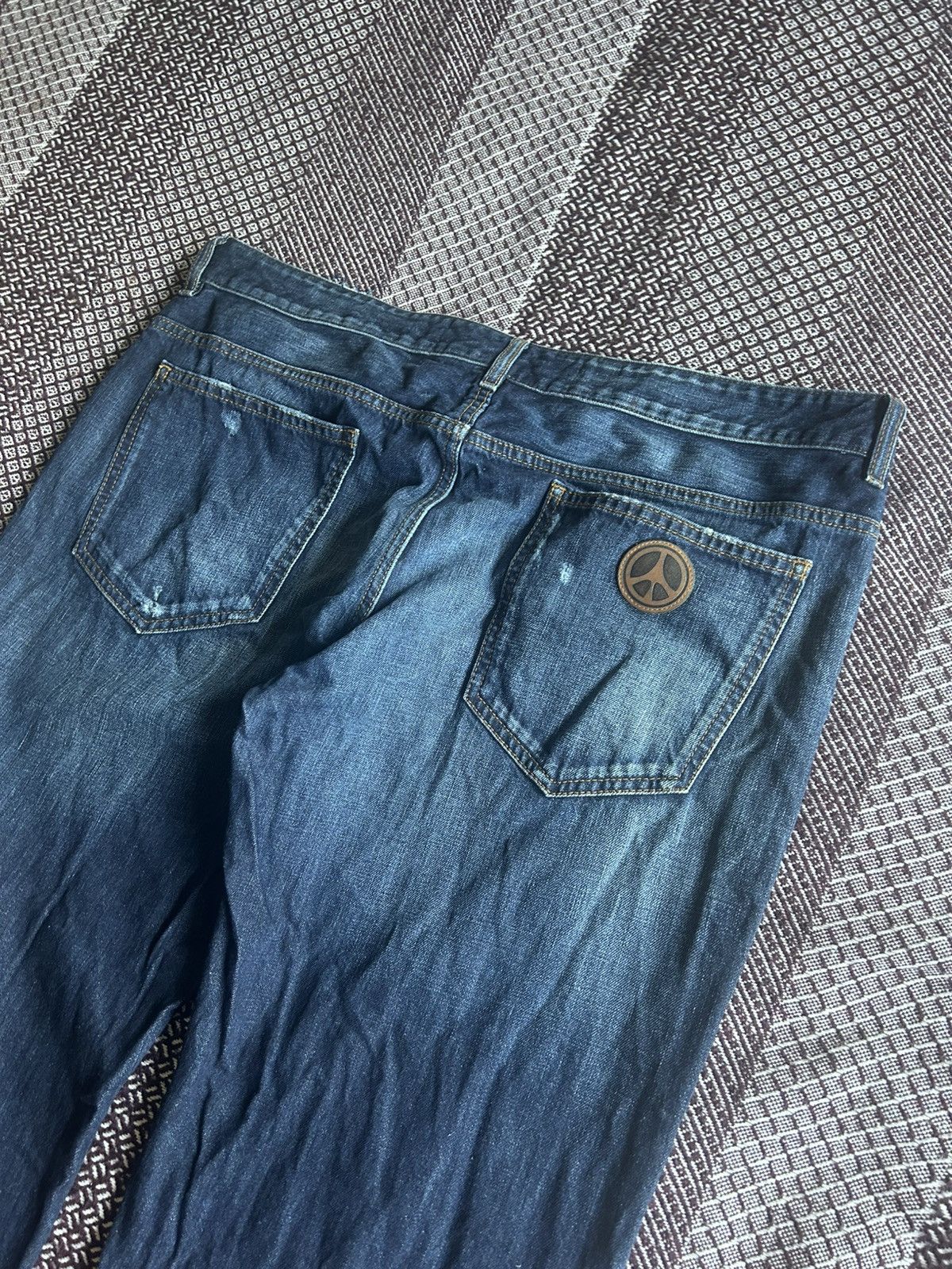 Moschino Vintage Love Moschino Denim Jeans Distressed Luxury Size 38 Size US 38 / EU 54 - 6 Thumbnail