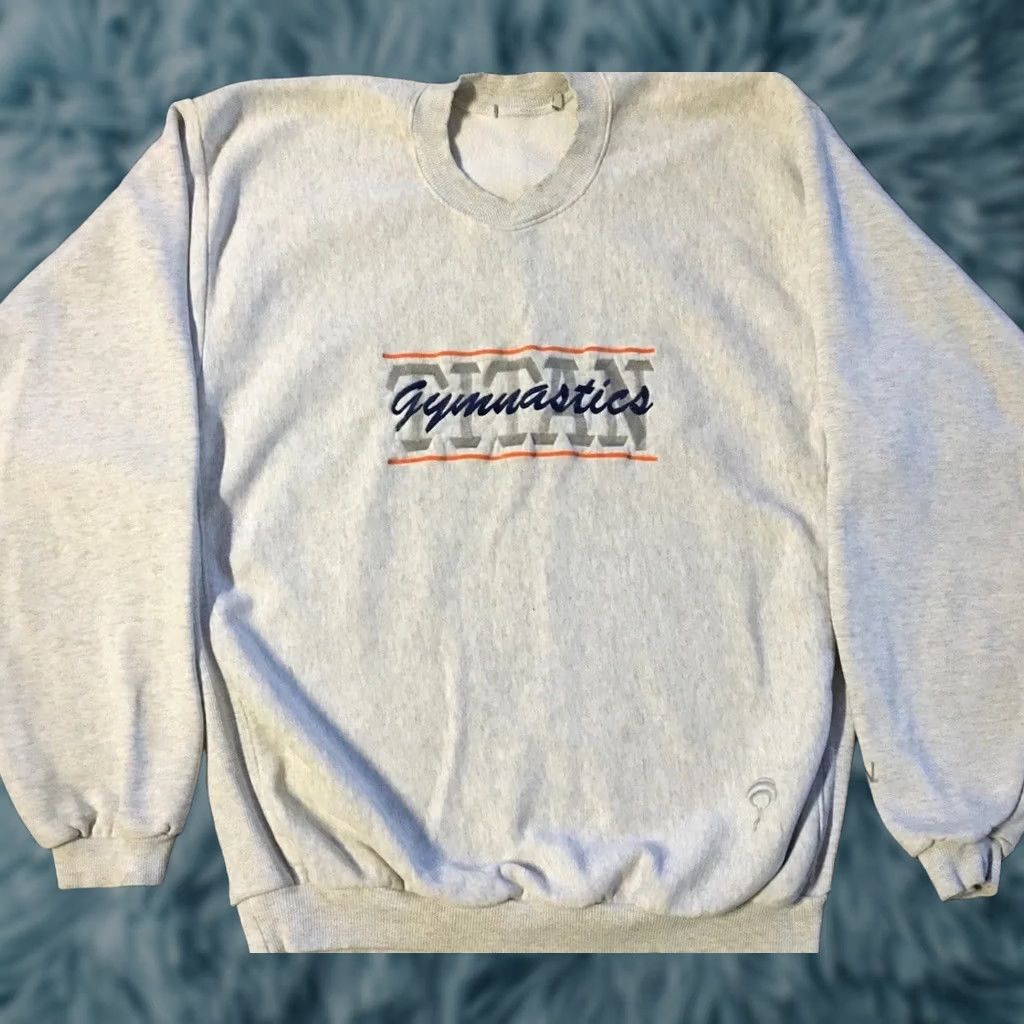 Vintage VINTAGE Titan Gymnastics Reversible Sweatshirt Hoodie XL Gray 90s 80s PE USA Mens Reversible Fade Weave Track & Field Grunge Size US XL / EU 56 / 4 - 1 Thumbnail