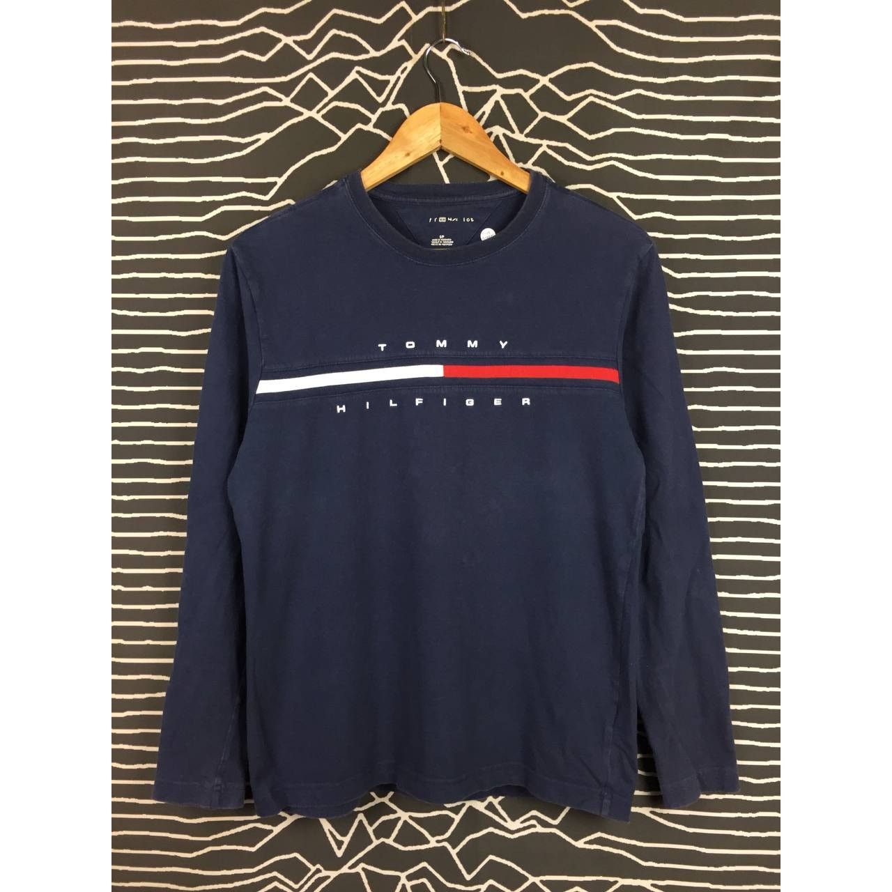 Tommy Hilfiger × Vintage Tommy Hilfiger Flag Logo Spell Out Longsleeve Tee Size US S / EU 44-46 / 1 - 1 Thumbnail