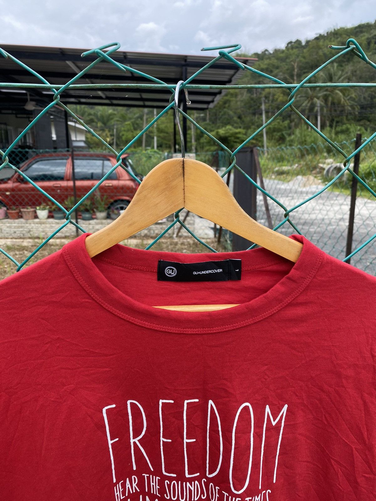GU × Undercover GU X Undercover spellout baggy tshirt Size US L / EU 52-54 / 3 - 3 Thumbnail