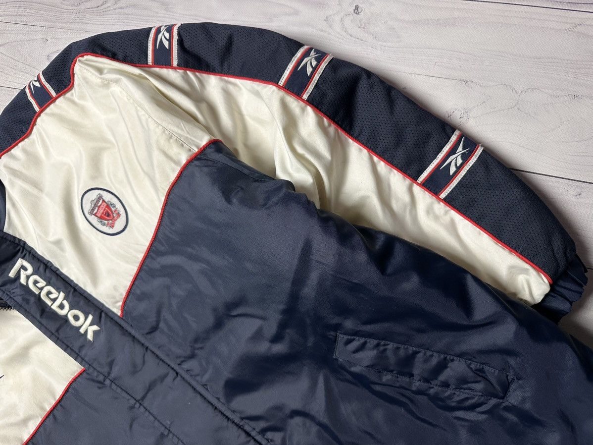 Reebok Vintage Reebok Liverpool soccer parka jacket size XL logo Size US XL / EU 56 / 4 - 6 Thumbnail