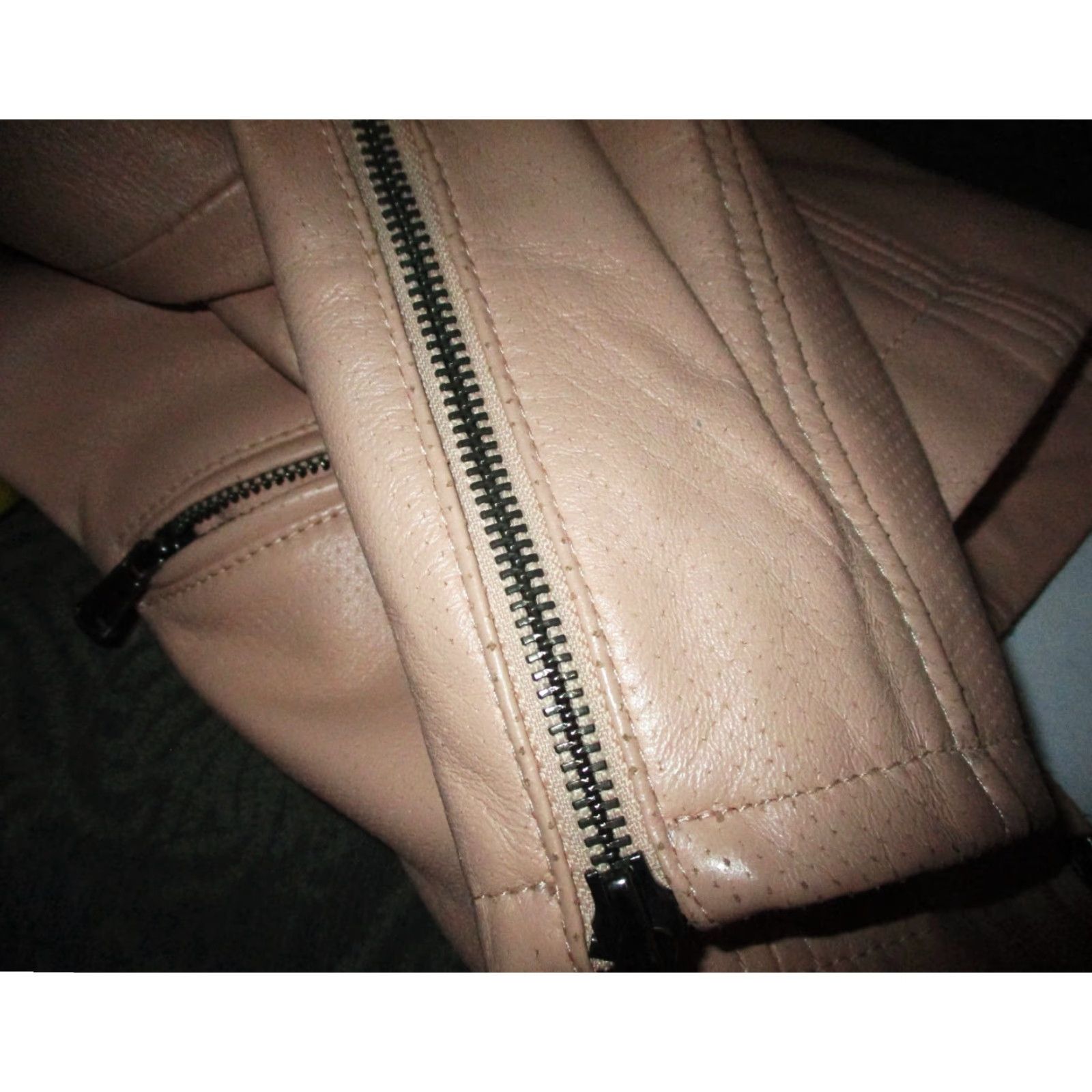 Vintage G.I.L.L. Peach Full Zip 100% Leather Mock Neck Jacket Women's Size 2 Shirt (Long Sleeve) Jacket Women's Peach 2 Leather G.I.L.L. Vintage? No. Size XS / US 0-2 / IT 36-38 - 6 Thumbnail