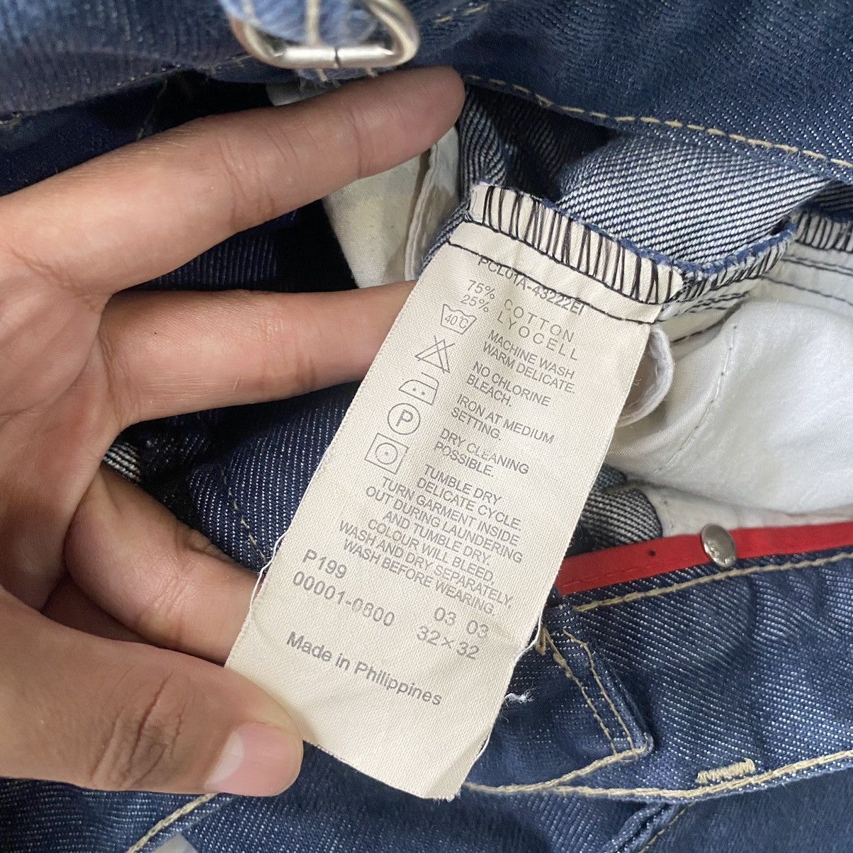 Levi's × Vintage Levi’s Engineered Jeans Carpenter Denim Shorts Classic Y2K Size US 32 / EU 48 - 11 Thumbnail