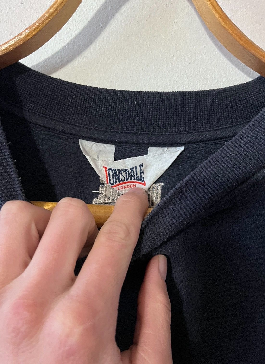 Lonsdale Lonsdale vintage sweatshirt Size US L / EU 52-54 / 3 - 3 Thumbnail