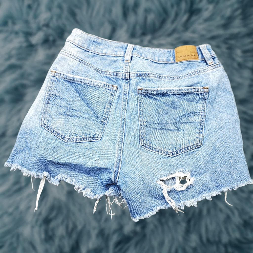 American Eagle Outfitters American Eagle Outfitters Womens 2 Blue Denim 5-Pocket Design Mom Shorts Size 26" / US 2 / IT 38 - 1 Thumbnail