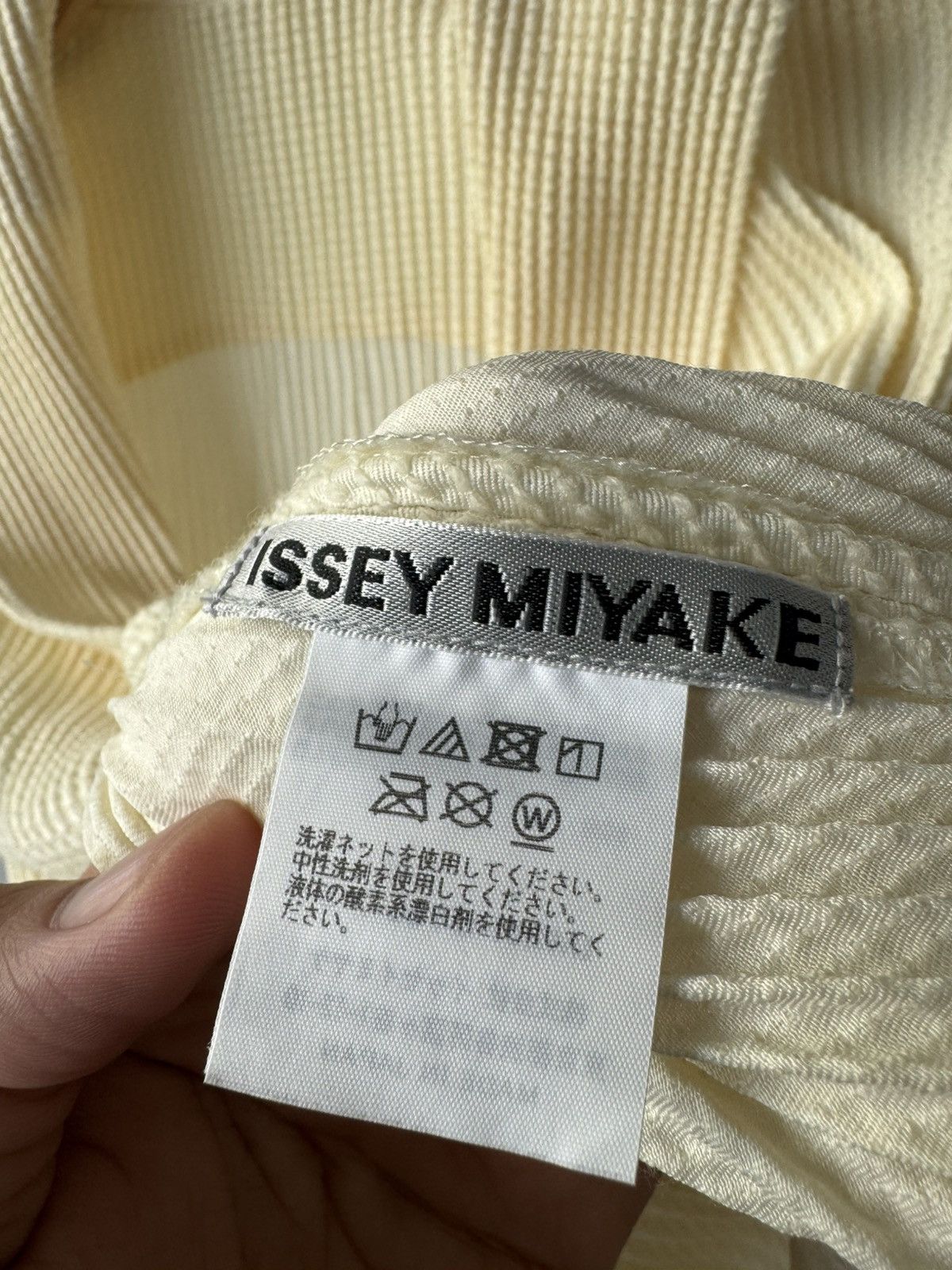 Issey Miyake Issey Miyake Pleated Robe Blazer Size US L / EU 52-54 / 3 - 12 Thumbnail