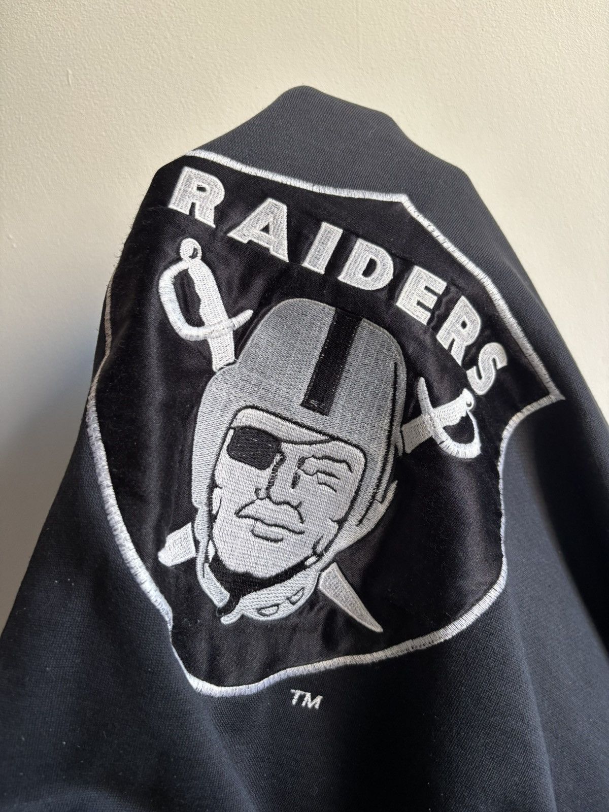 Vintage RARE Vintage 90s LA Raiders Logo Crewneck Sweat Eazy E 90s Size US L / EU 52-54 / 3 - 7 Thumbnail