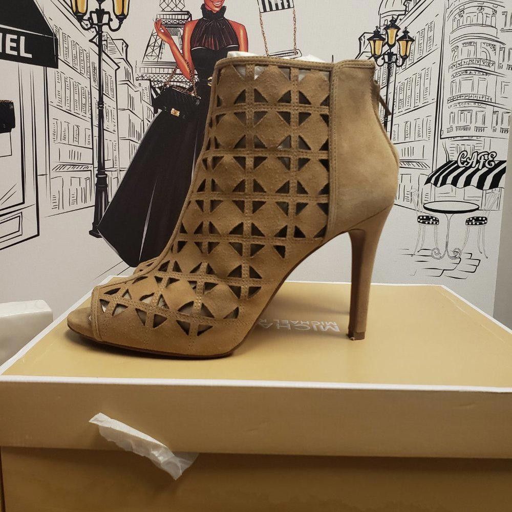 Michael Kors MICHAEL Michael Kors Ivy Style Bootie Size US 9 / IT 39 - 5 Thumbnail