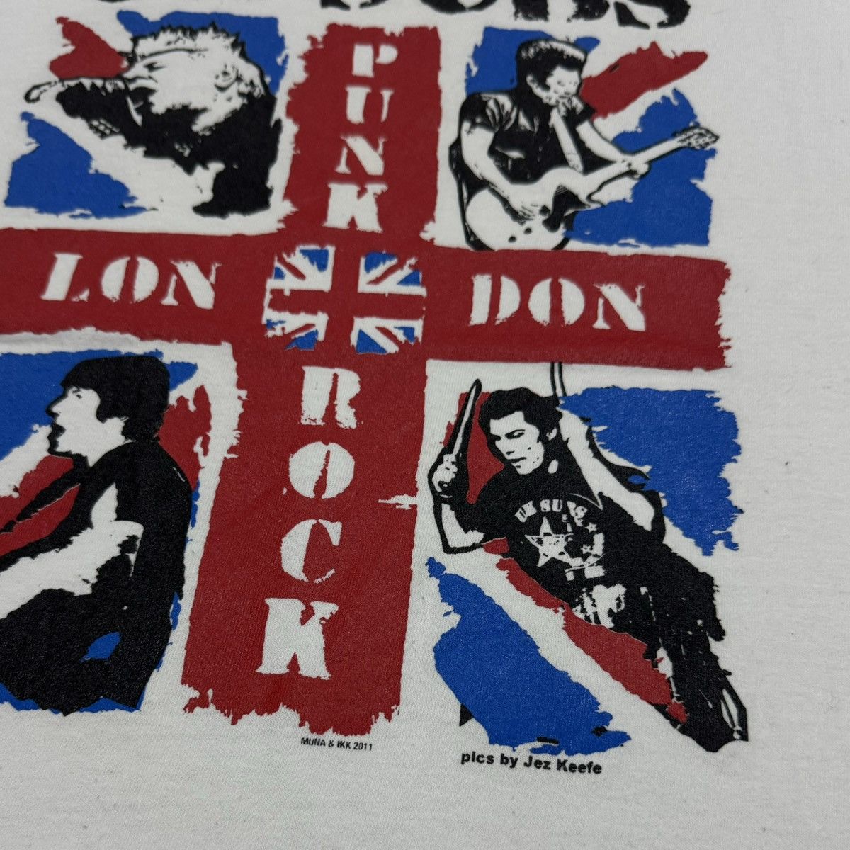 Band Tees × Vintage vintage y2k uk subs punk london Size US L / EU 52-54 / 3 - 4 Thumbnail