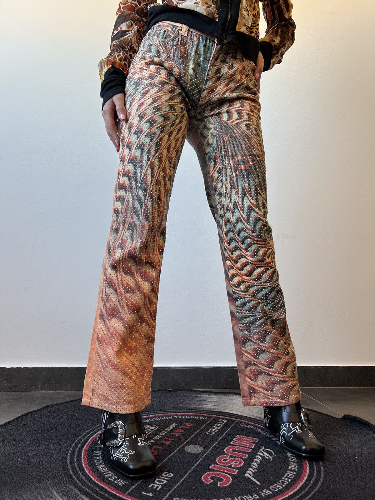 Roberto Cavalli Archive Roberto Cavalli 2001 Psychedelic Spiral Print Jeans Size 29" - 1 Thumbnail