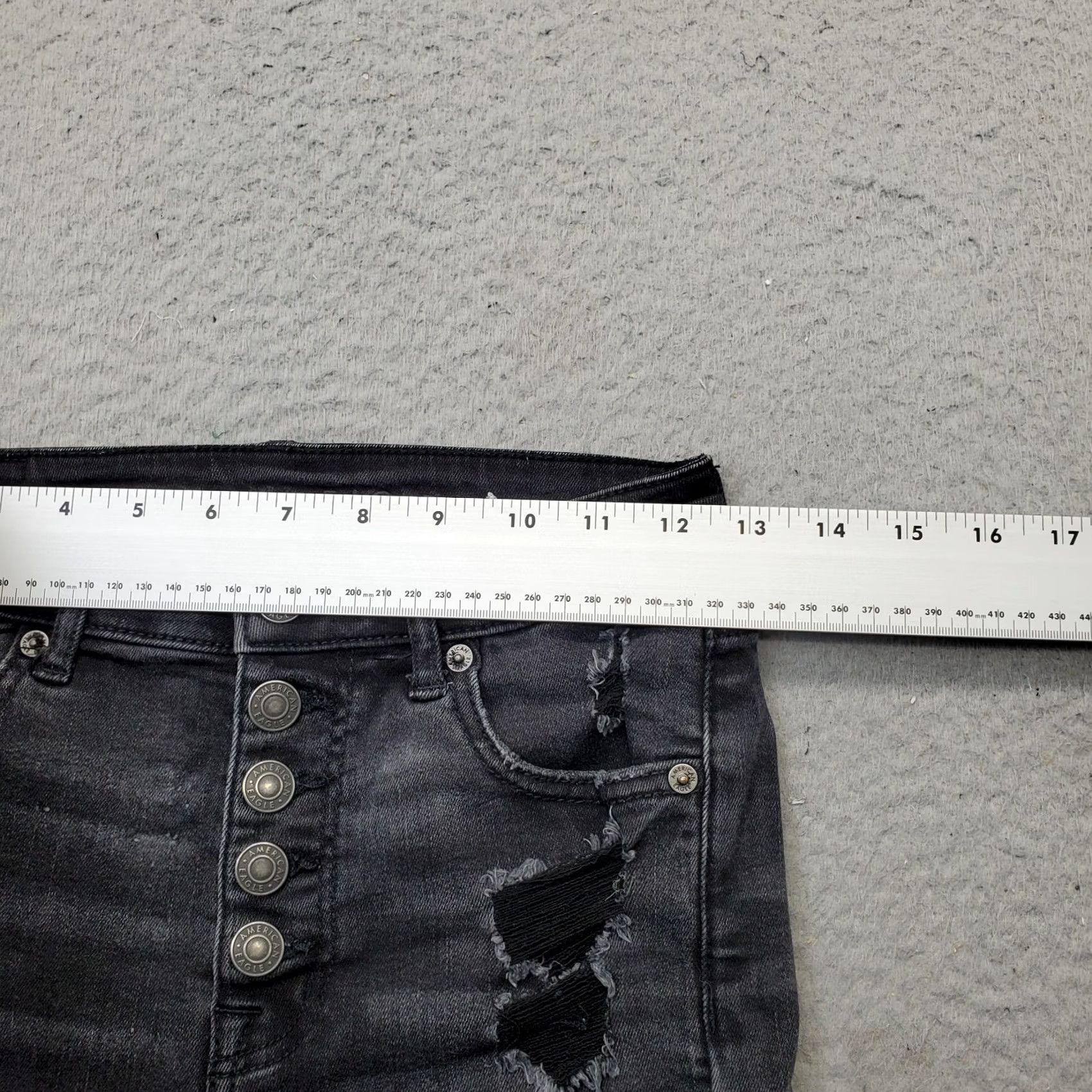 American Eagle Outfitters American Eagle Outfitters Denim Shorts Women 0 Black Stretch Distressed 5-Button Fly Size 25" / US 0 / IT 36 - 5 Thumbnail
