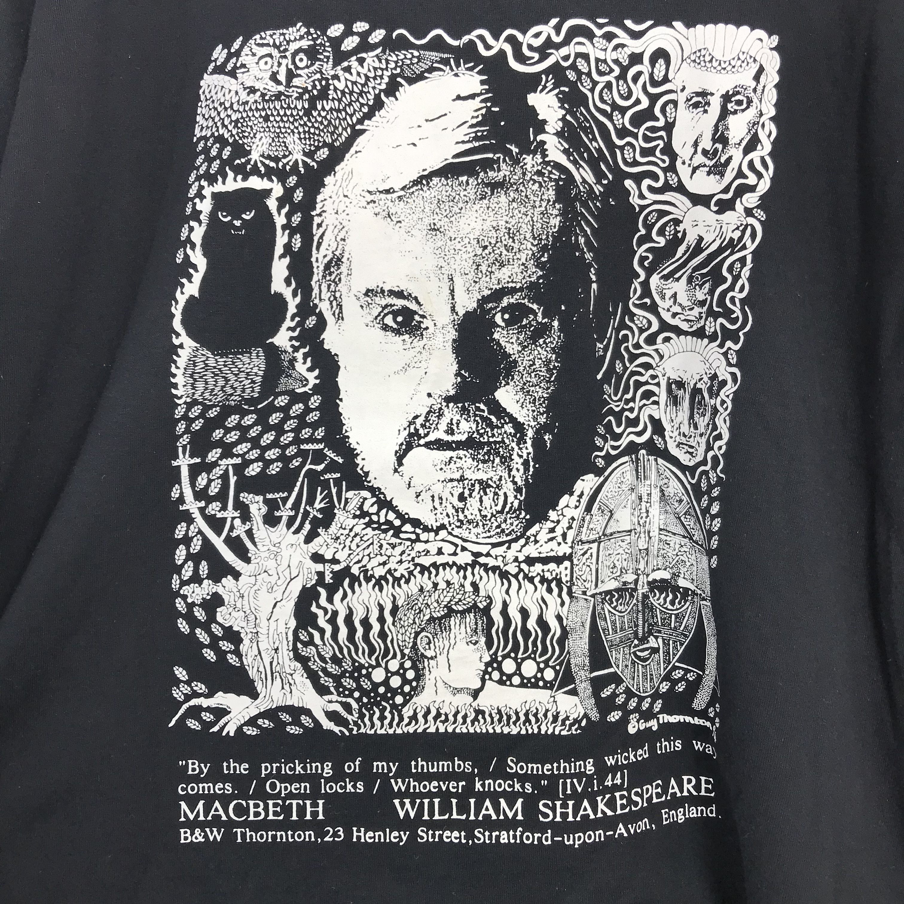 Vintage vintage William Shakespeare artwork macbeth phototee shirt Size US XL / EU 56 / 4 - 4 Thumbnail