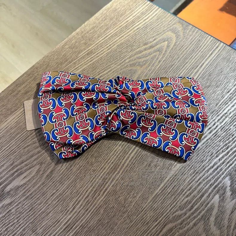 Fendi size 28*28cm Full-print silk elastic hairband