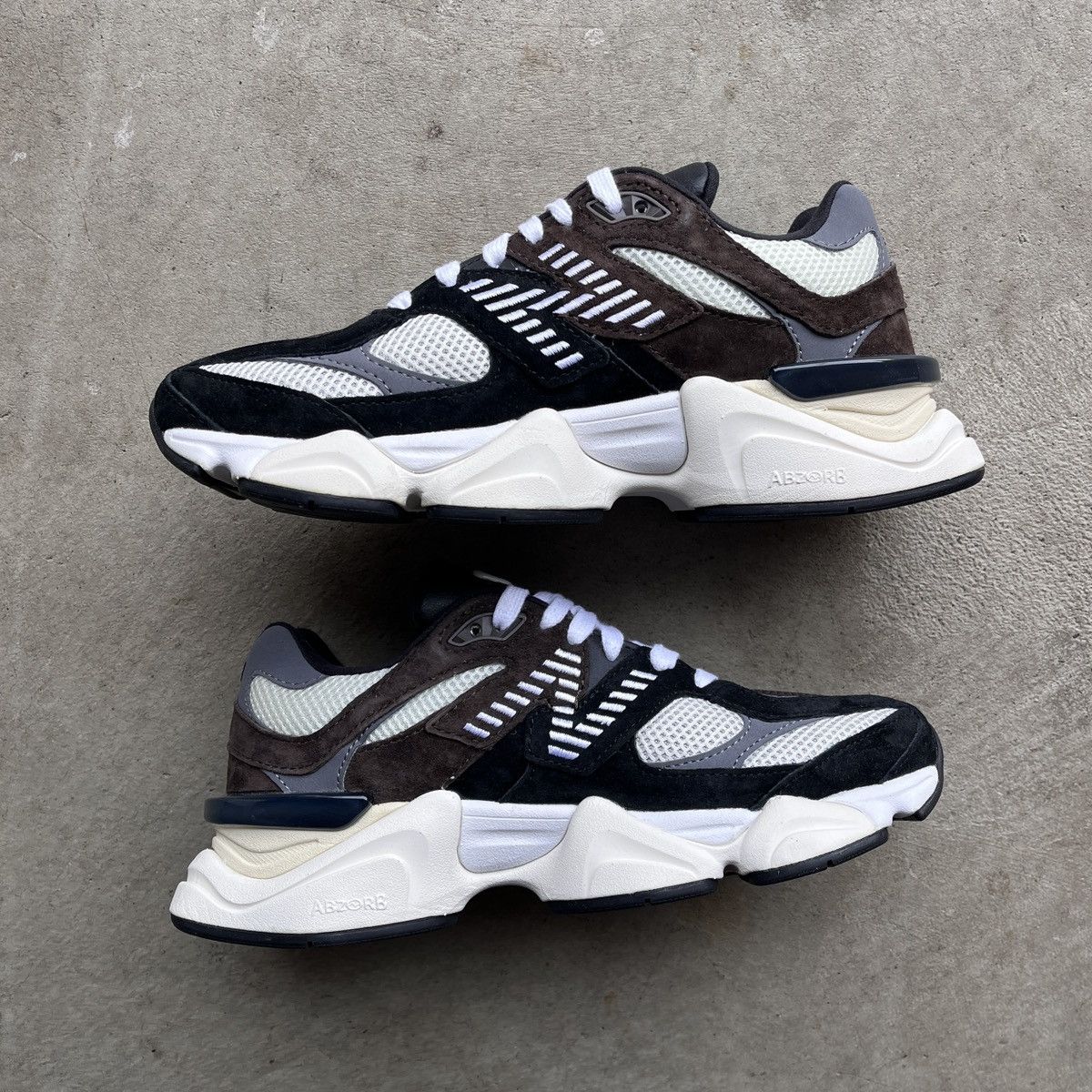 New Balance New Balance 9060 Brown Black Size US 5 / EU 37 - 3 Thumbnail
