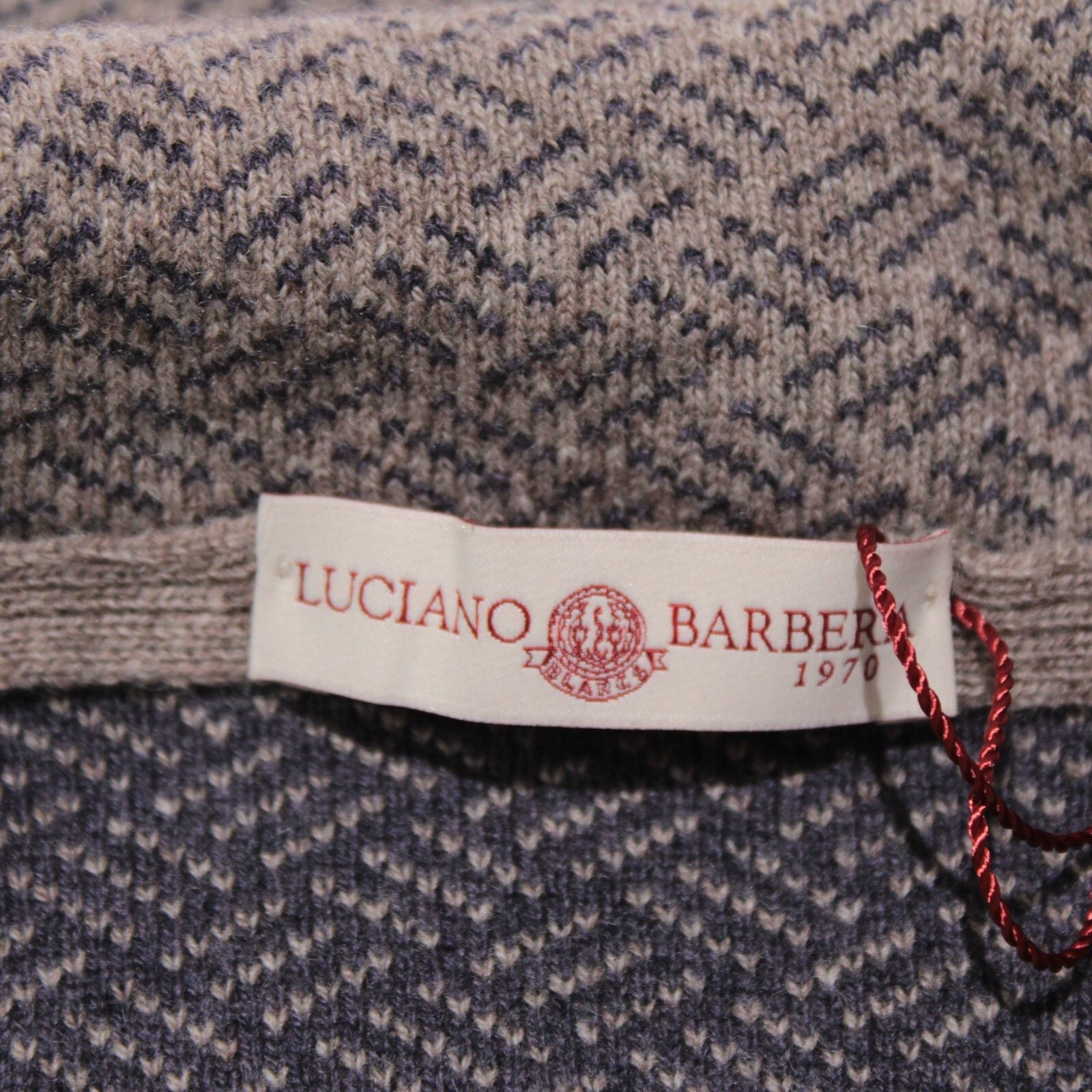 Luciano Barbera Luciano Barbera Sweater Size US M in Beige Size US M / EU 48-50 / 2 - 8 Thumbnail