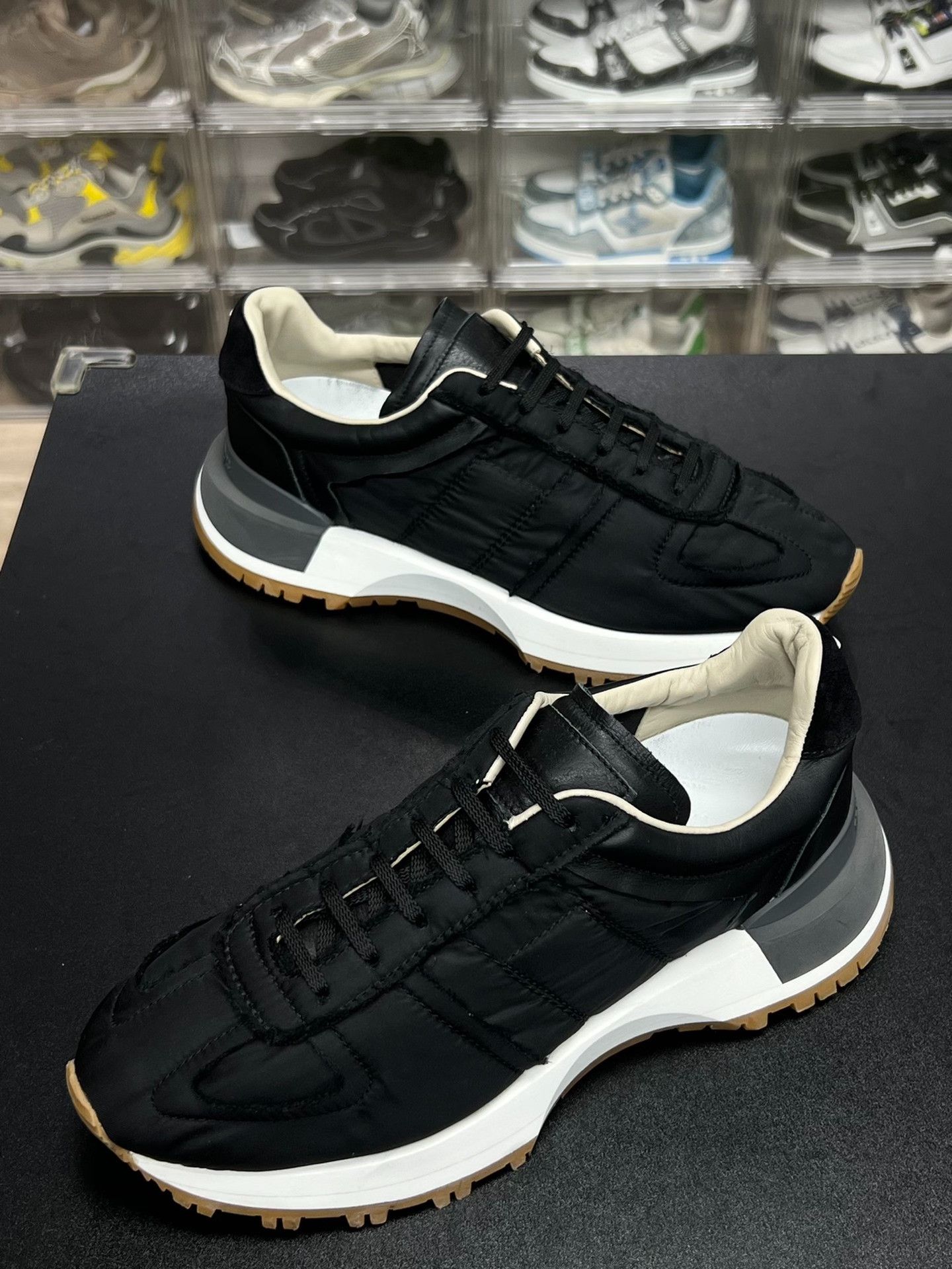 Maison Margiela Maison Margiela Running Black Lowtop Sneakers 9 Men Size US 9 / EU 42 - 1 Thumbnail