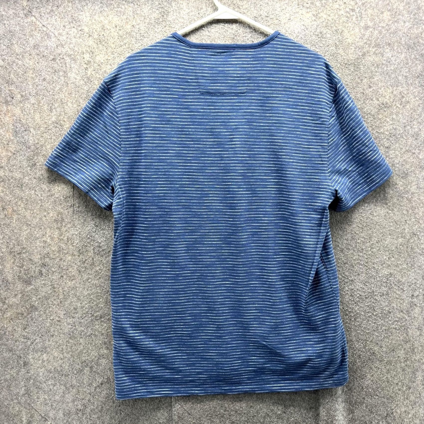 John Varvatos John Varvatos Shirt Mens Large Blue Stripe Crewneck Soft Knit Casual Tee Size US L / EU 52-54 / 3 - 2 Thumbnail