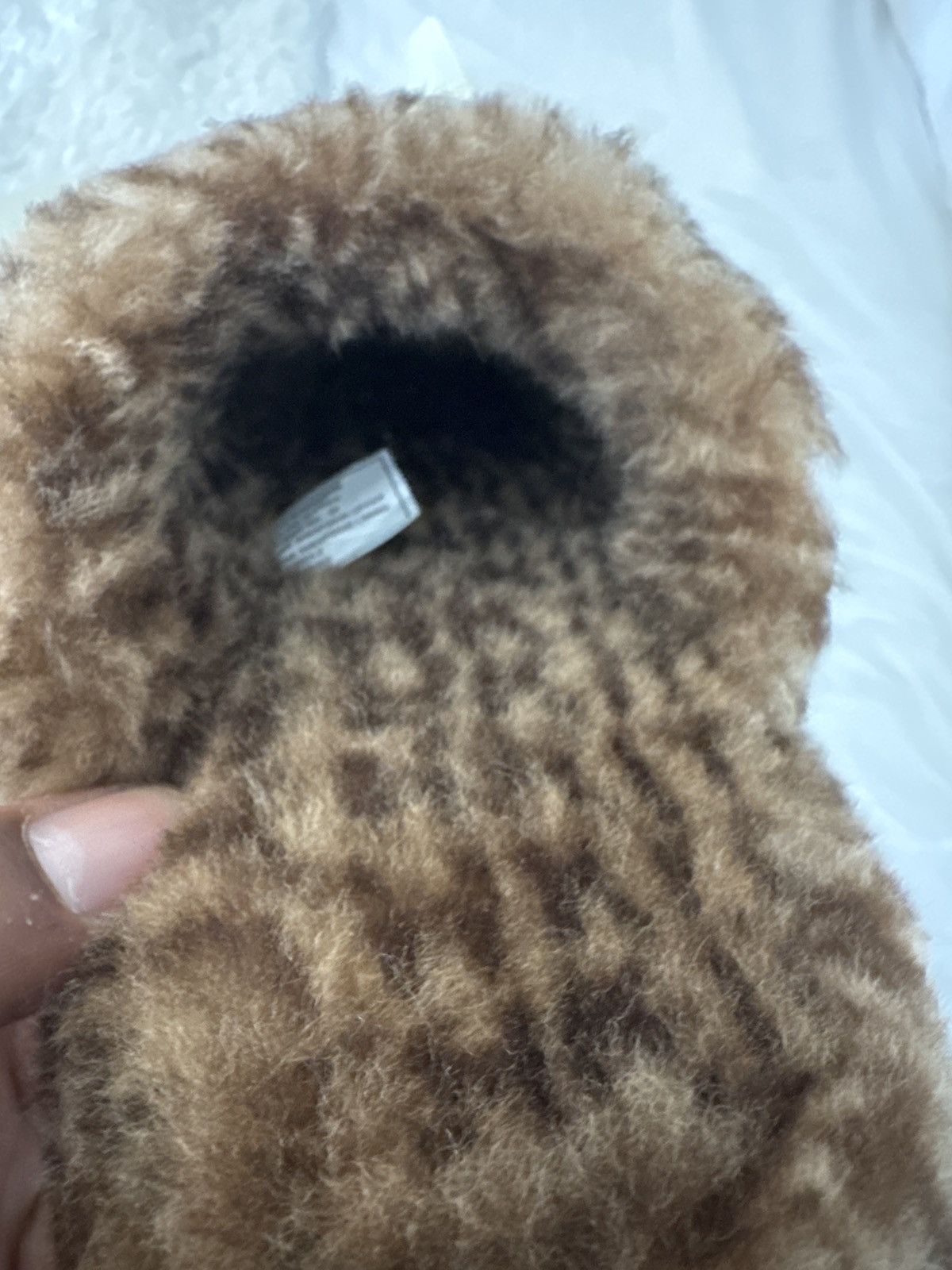 Kith Kithmas Women monogram Shearling Slippers Size US 5 / IT 35 - 8 Thumbnail
