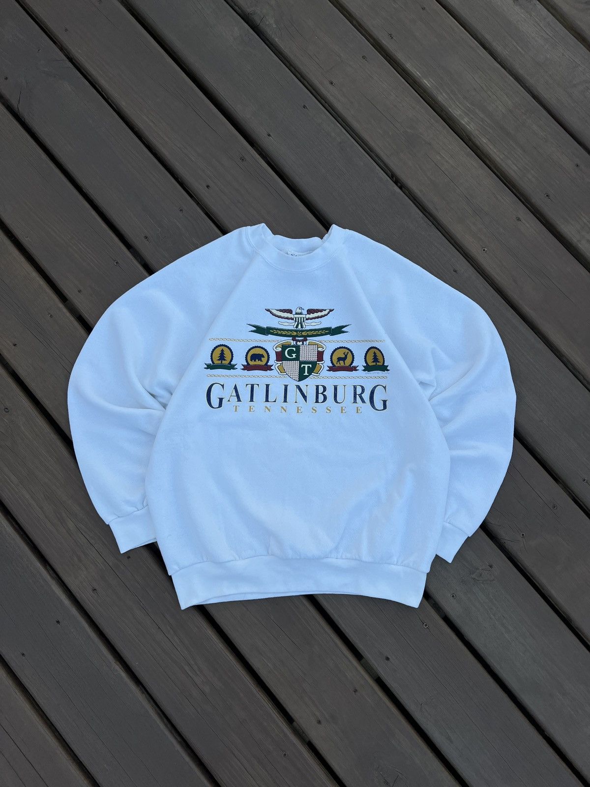 Vintage Vintage 90s Nature Gatlinburg Tennessee Crewneck Sweatshirt Size US L / EU 52-54 / 3 - 1 Thumbnail