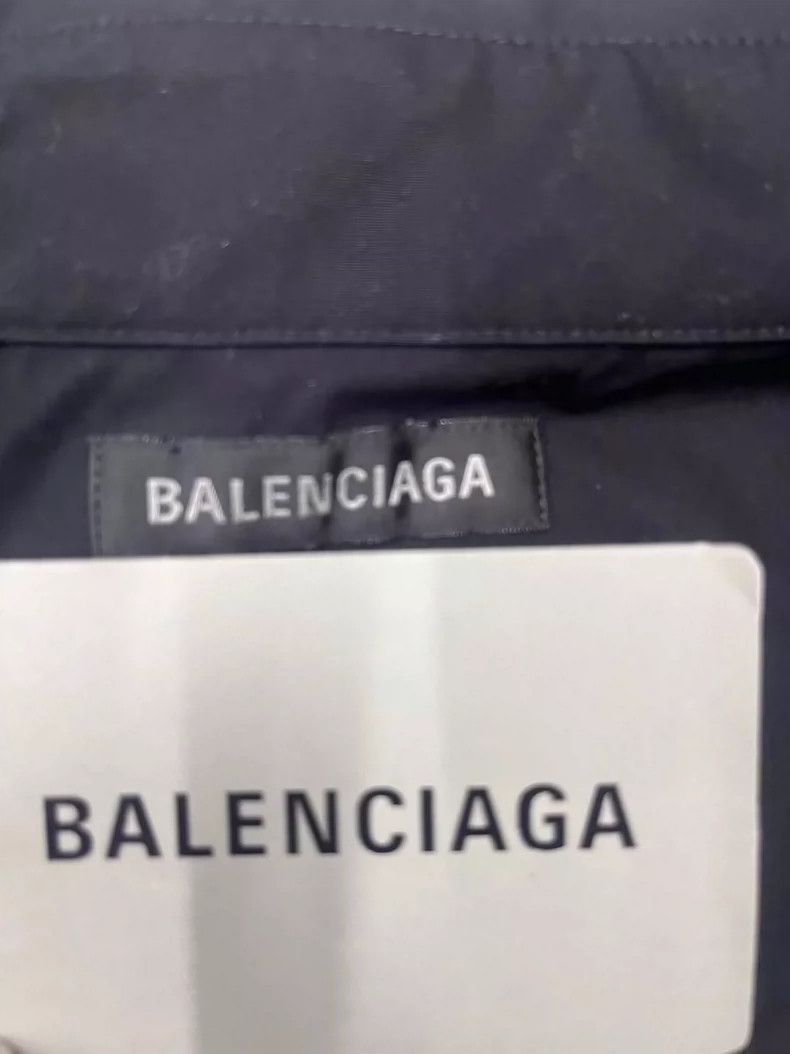 Balenciaga Balenciaga size 37 Blur Cola Shirt Short Sleeve Size US S / EU 44-46 / 1 - 3 Thumbnail