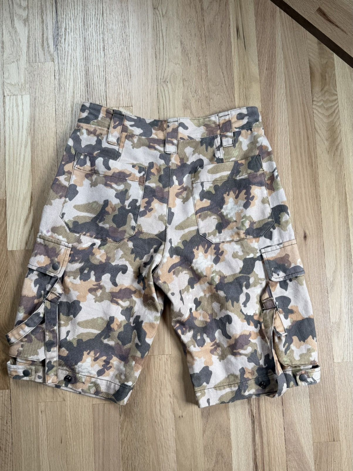 Isabel Marant Isabel Marant Camo Cargo Shorts Size US 38 / EU 54 - 2 Thumbnail