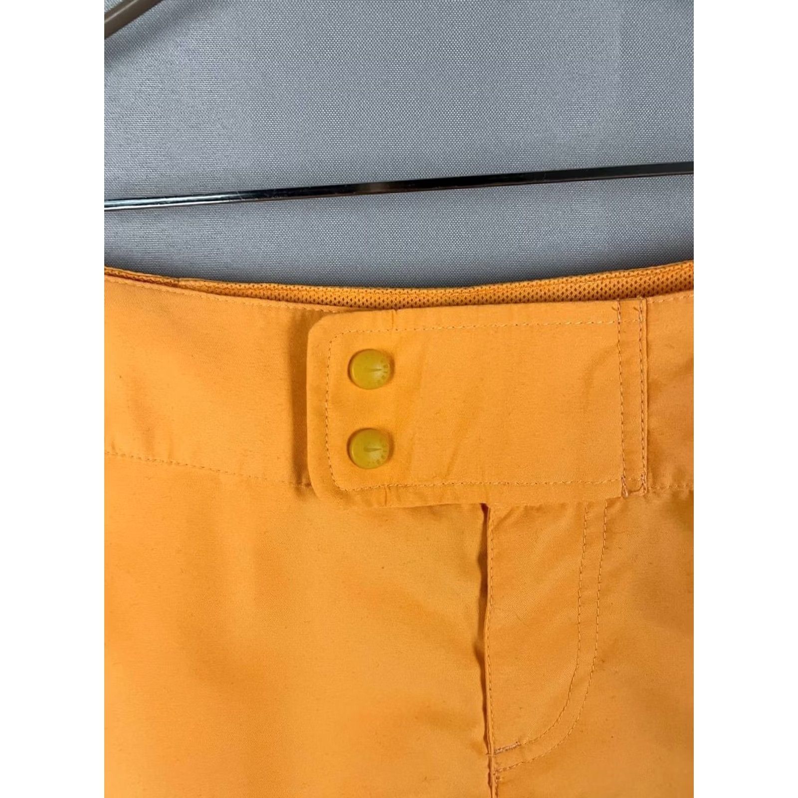 Nike ACG Nike ACG/ETC Shorts Womens Size 32X34 Orange Polyester Sports Mini Button Fly Size 24" / US 00 / IT 34 - 5 Thumbnail