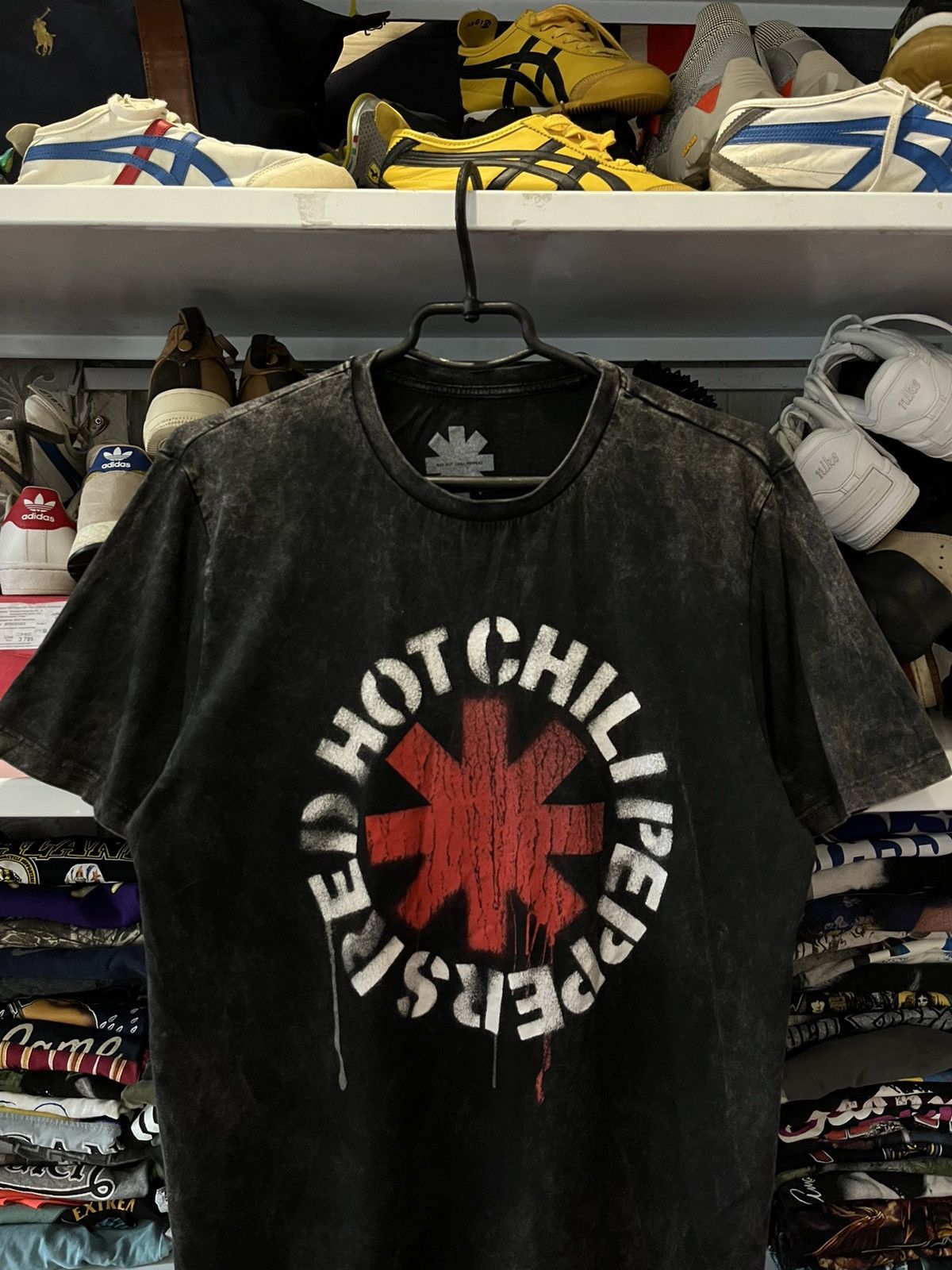 Band Tees Vintage Red Hot Chili Peppers T Shirt Y2K Size US M / EU 48-50 / 2 - 2 Thumbnail