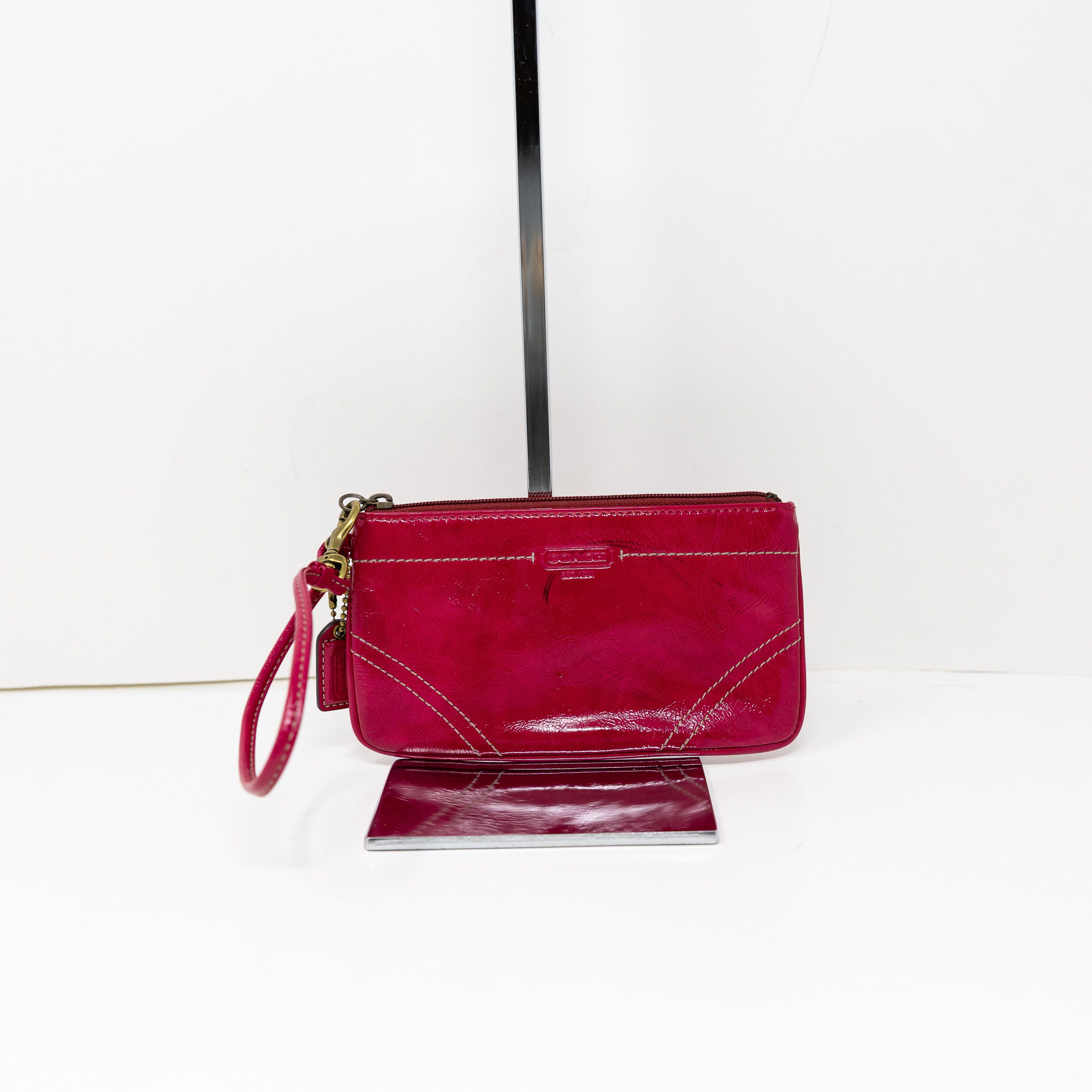 Coach Coach Vintage Genuine Patent Leather Size ONE SIZE - 1 Thumbnail