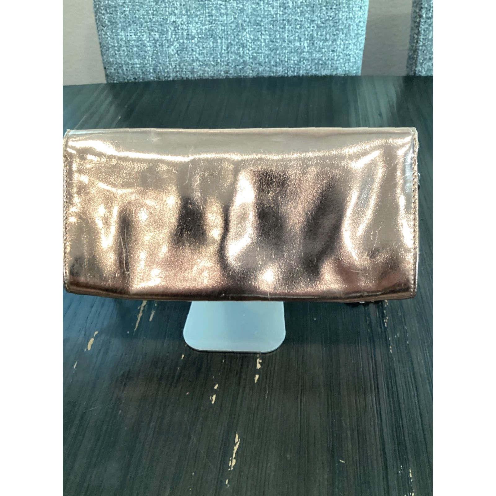 Vintage VINTAGE No — Ivanka Trump Metallic Gold Faux Leather Fold-In Chain Strap Clutch Shoulder Bag — Small — Gold Tone Hardware — Women’s Designer Handbag Size ONE SIZE - 3 Thumbnail