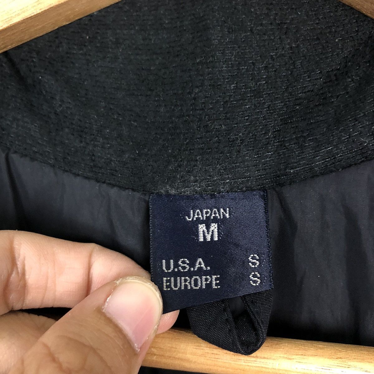 Goretex VINTAGE SURVIVAL JACKET MONT-BELL GORE-TEX WATERPROOF Size US M / EU 48-50 / 2 - 13 Thumbnail