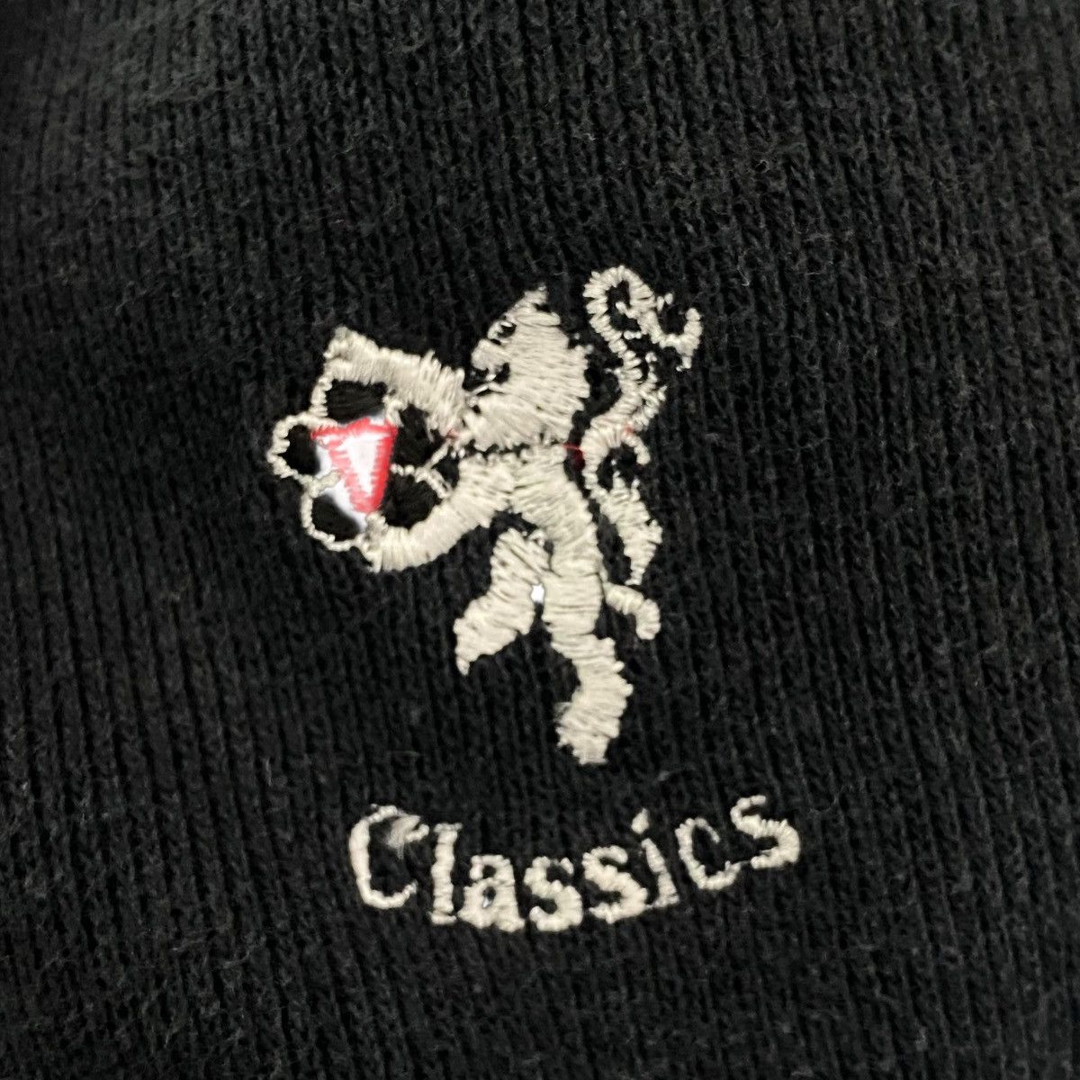 Vintage Vintage Vans Embroidered Sweatshirt Crewneck Black Size L Size US L / EU 52-54 / 3 - 5 Thumbnail